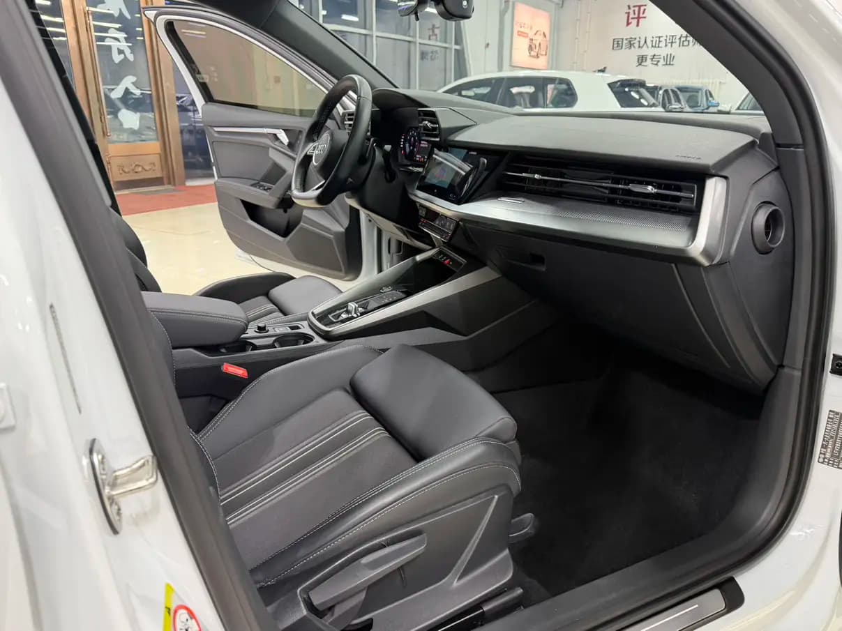 Audi A3 2022 г. 49018 км. — фото 9