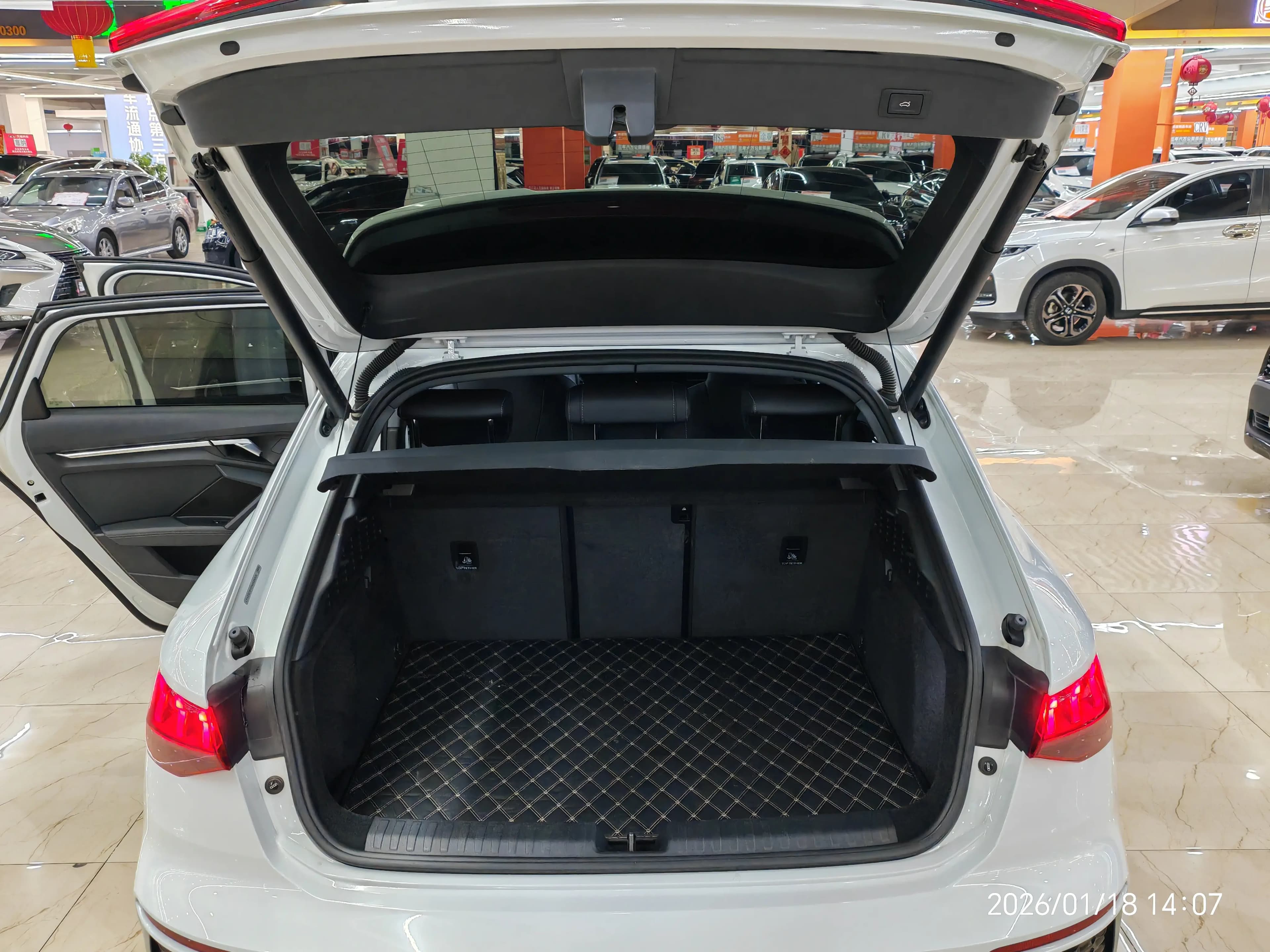 Audi A3 2022 г. 39023 км. — фото 8