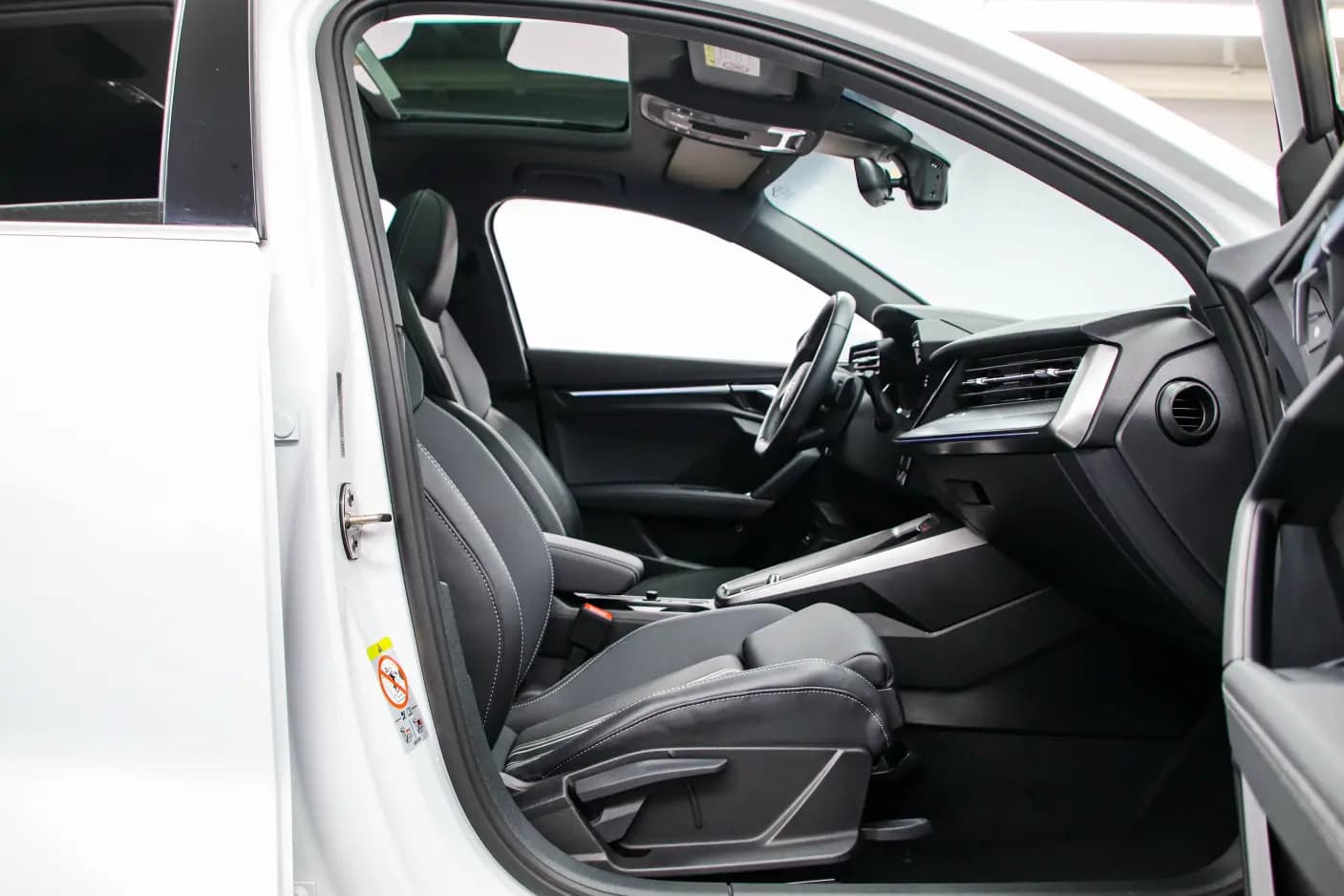 Audi A3 2023 г. 12091 км. — фото 16