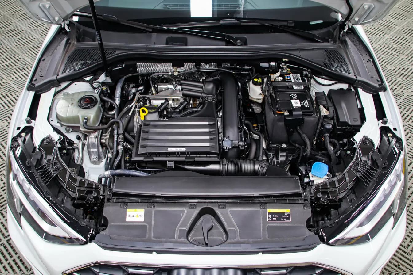 Audi A3 2023 г. 12091 км. — фото 5