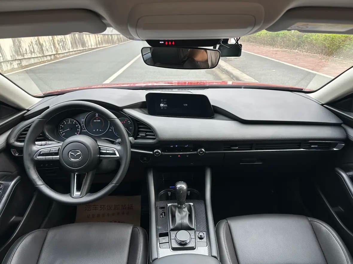 Mazda Axela 2024 г. 20125 км. — фото 17