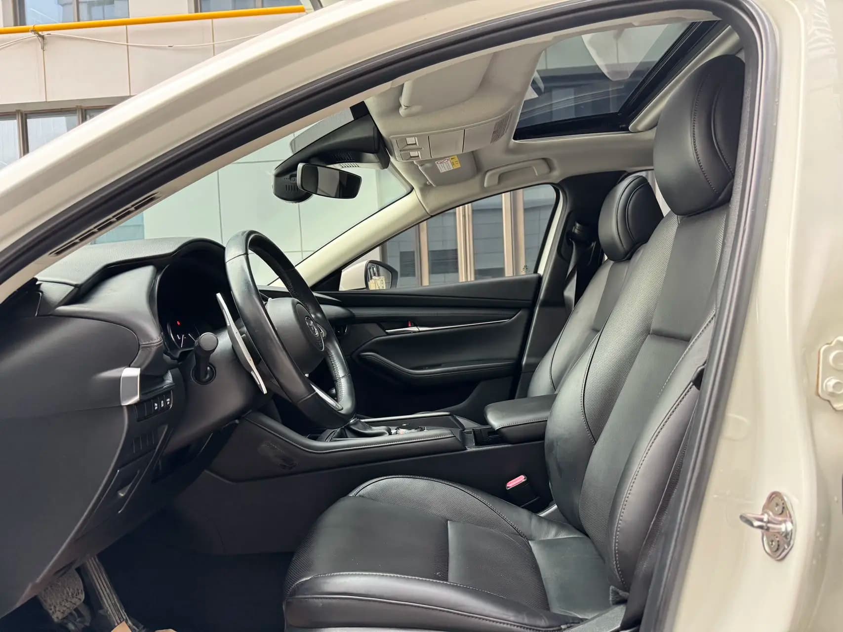 Mazda Axela 2021 г. 60590 км. — фото 8