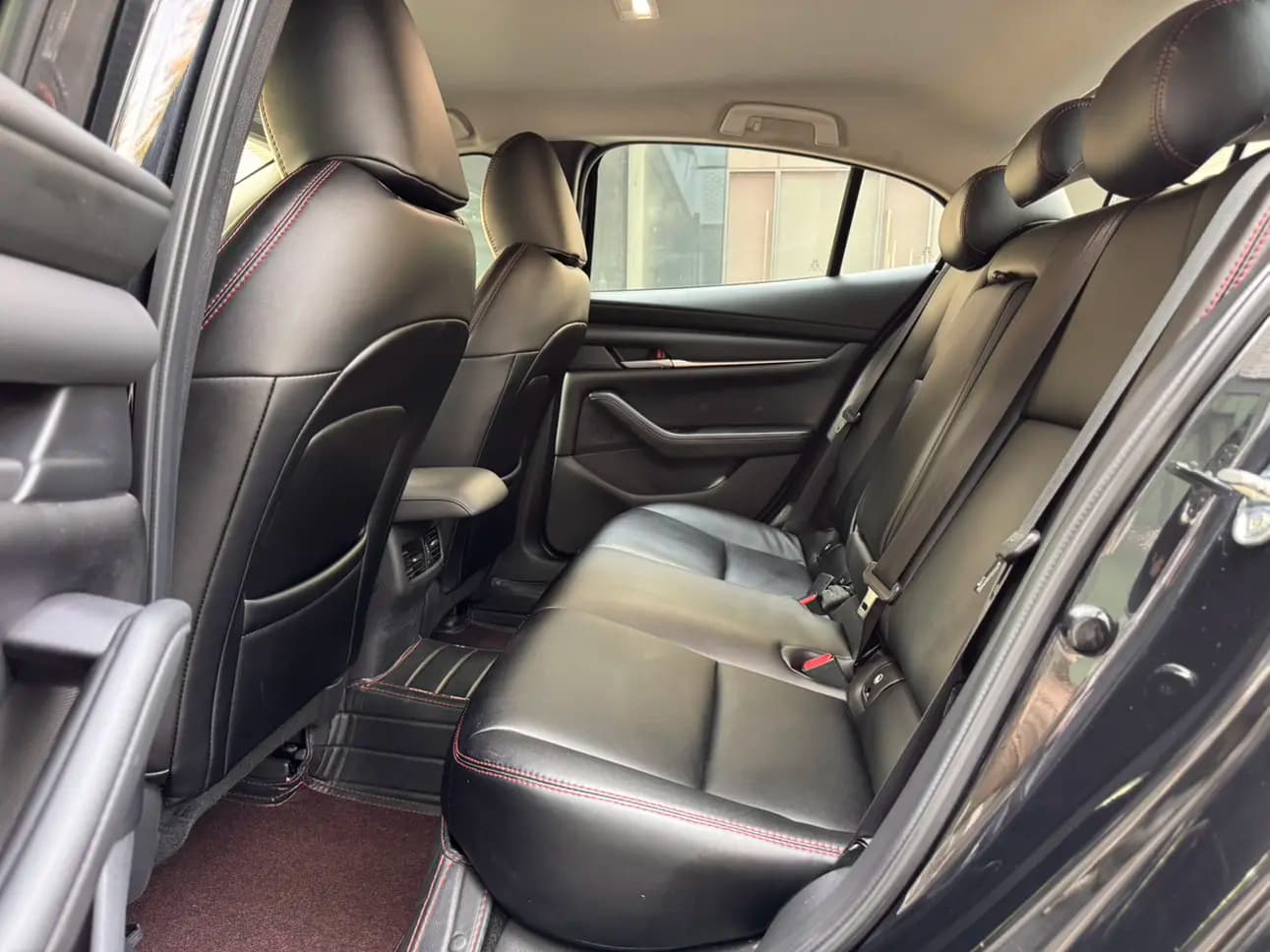 Mazda Axela 2023 г. 42014 км. — фото 12
