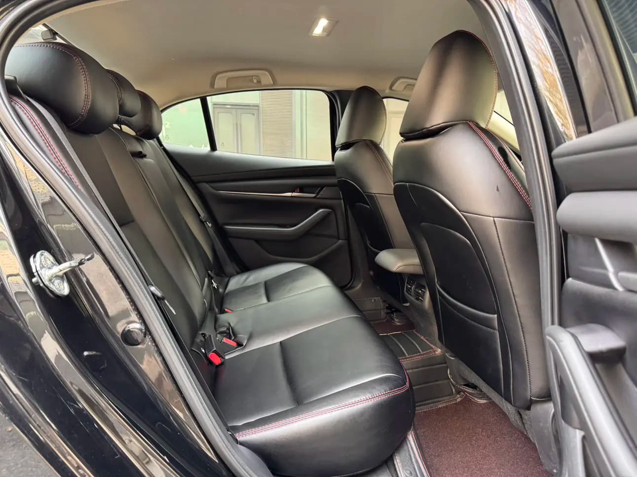 Mazda Axela 2023 г. 42014 км. — фото 14