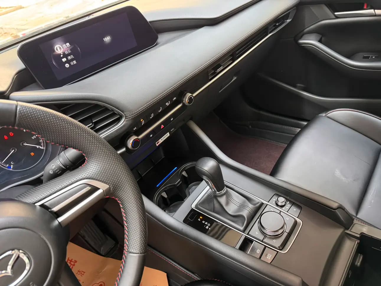 Mazda Axela 2023 г. 42014 км. — фото 8