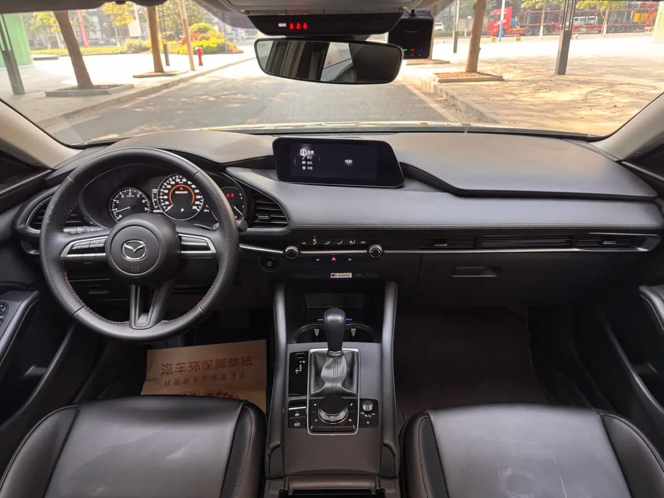 Mazda Axela 2023 г. 42014 км. — фото 10