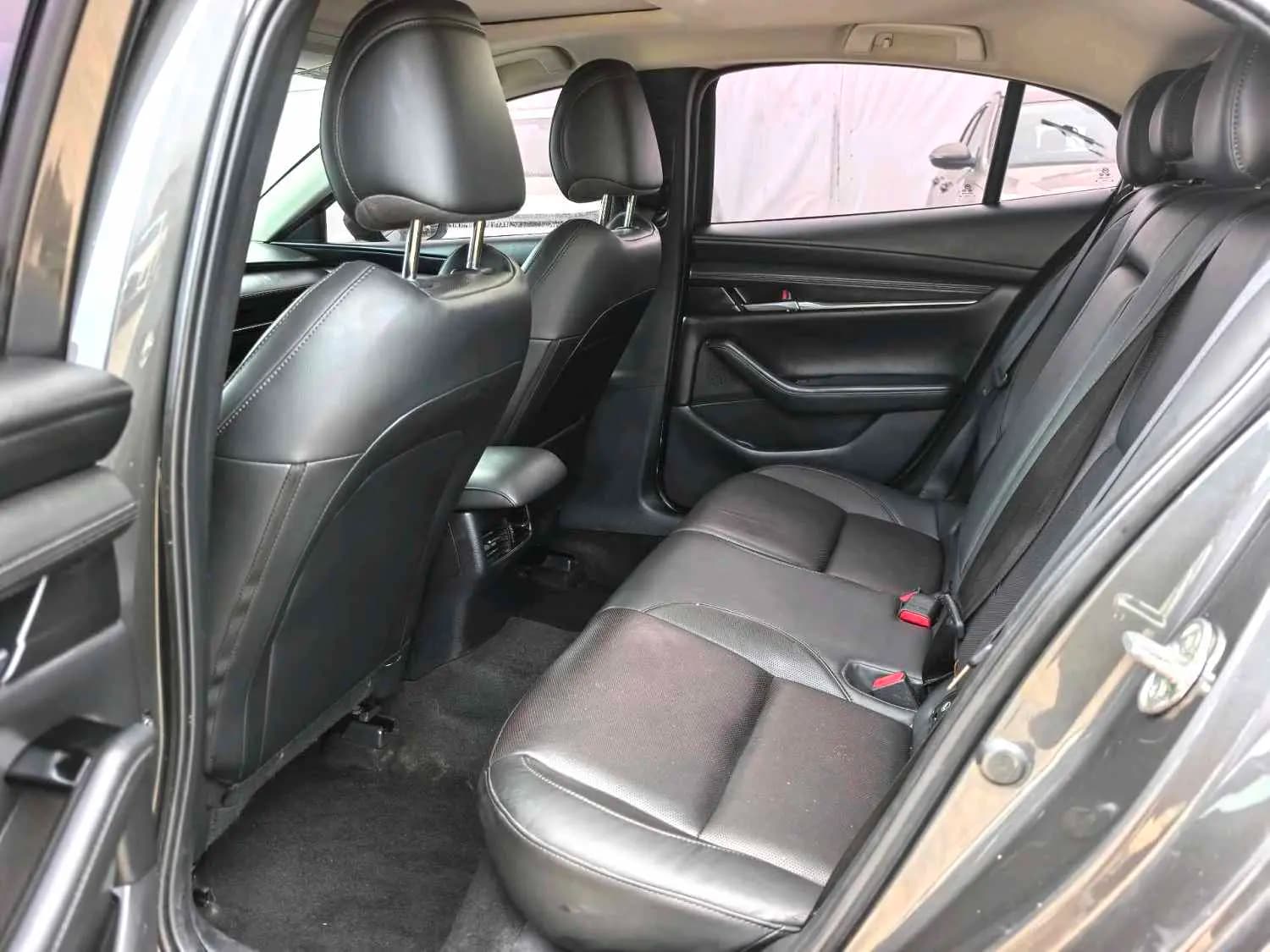 Mazda Axela 2022 г. 68015 км. — фото 6