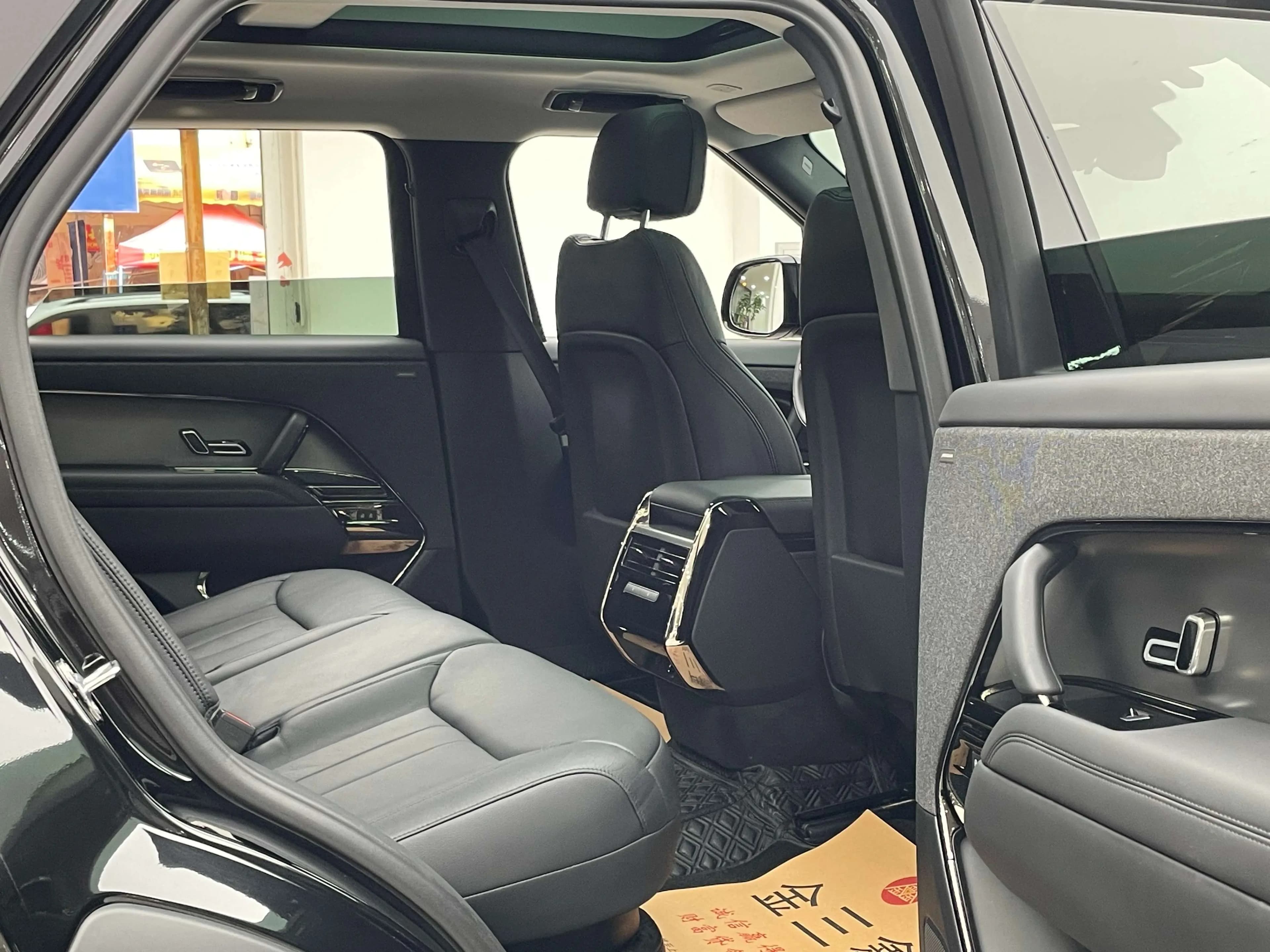 Land Rover Range Rover Sport 2023 г. 23000 км. — фото 25