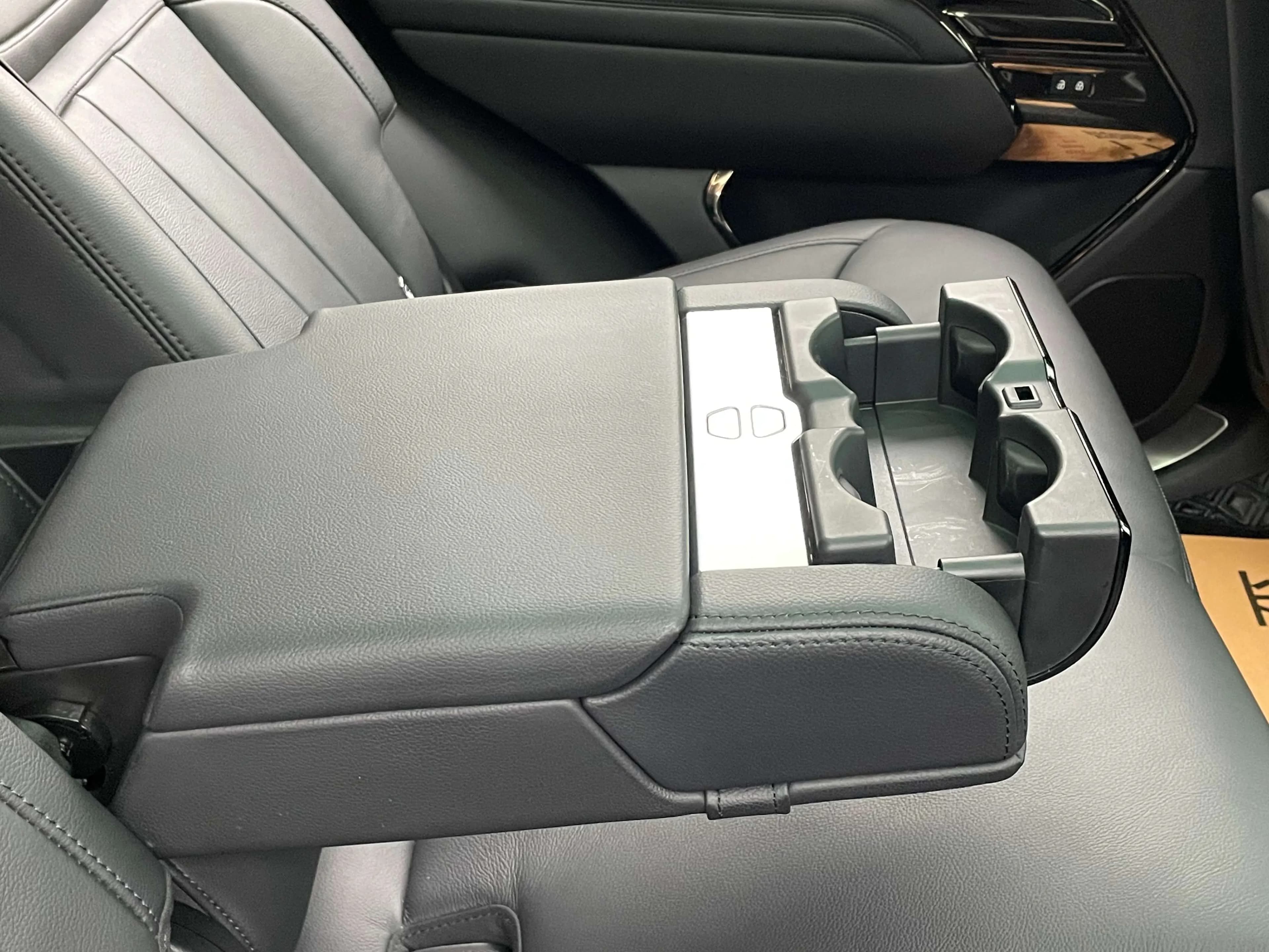 Land Rover Range Rover Sport 2023 г. 23000 км. — фото 29