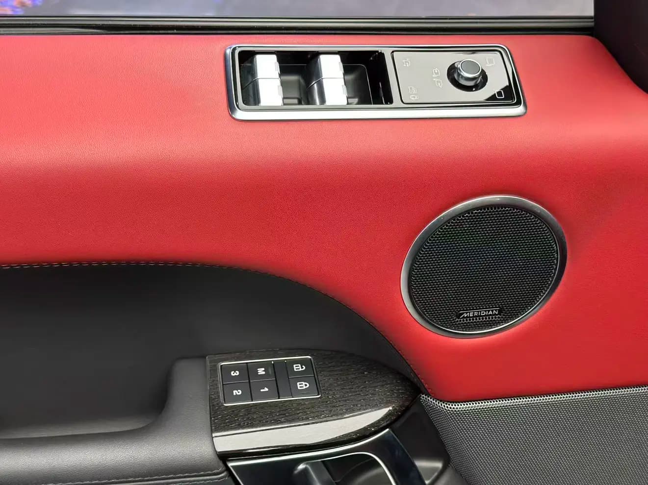 Land Rover Range Rover Sport 2022 г. 75000 км. — фото 14