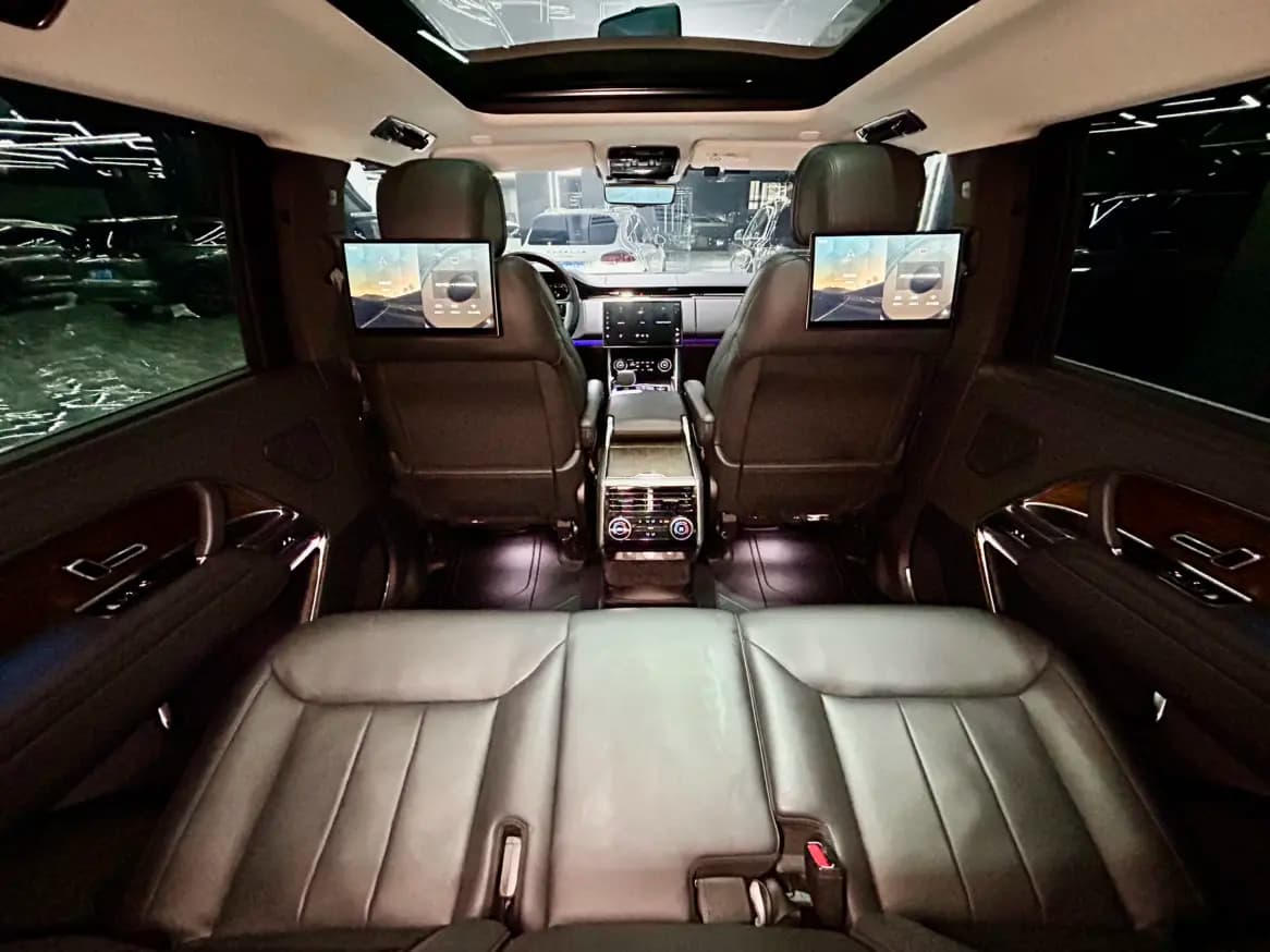Land Rover Range rover 2022 г. 120016 км. — фото 24