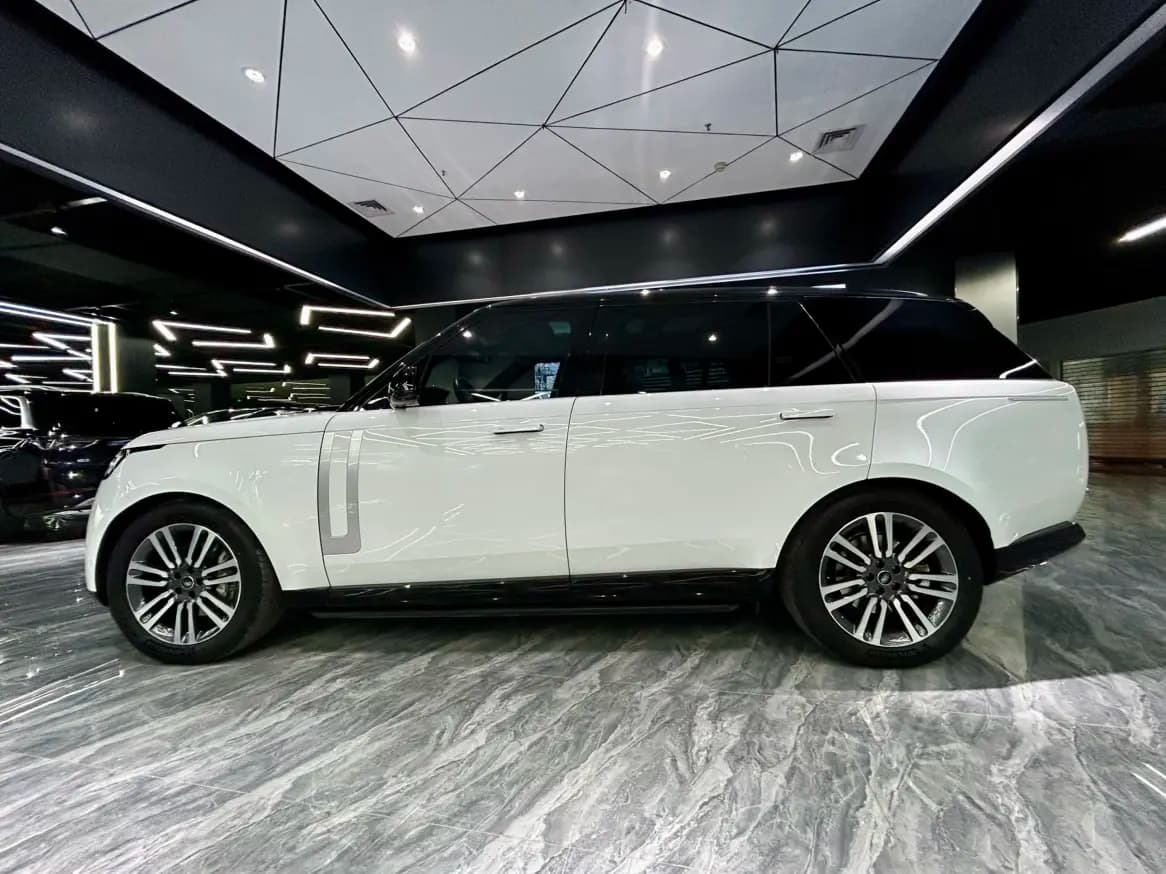 Land Rover Range rover 2022 г. 120016 км. — фото 4