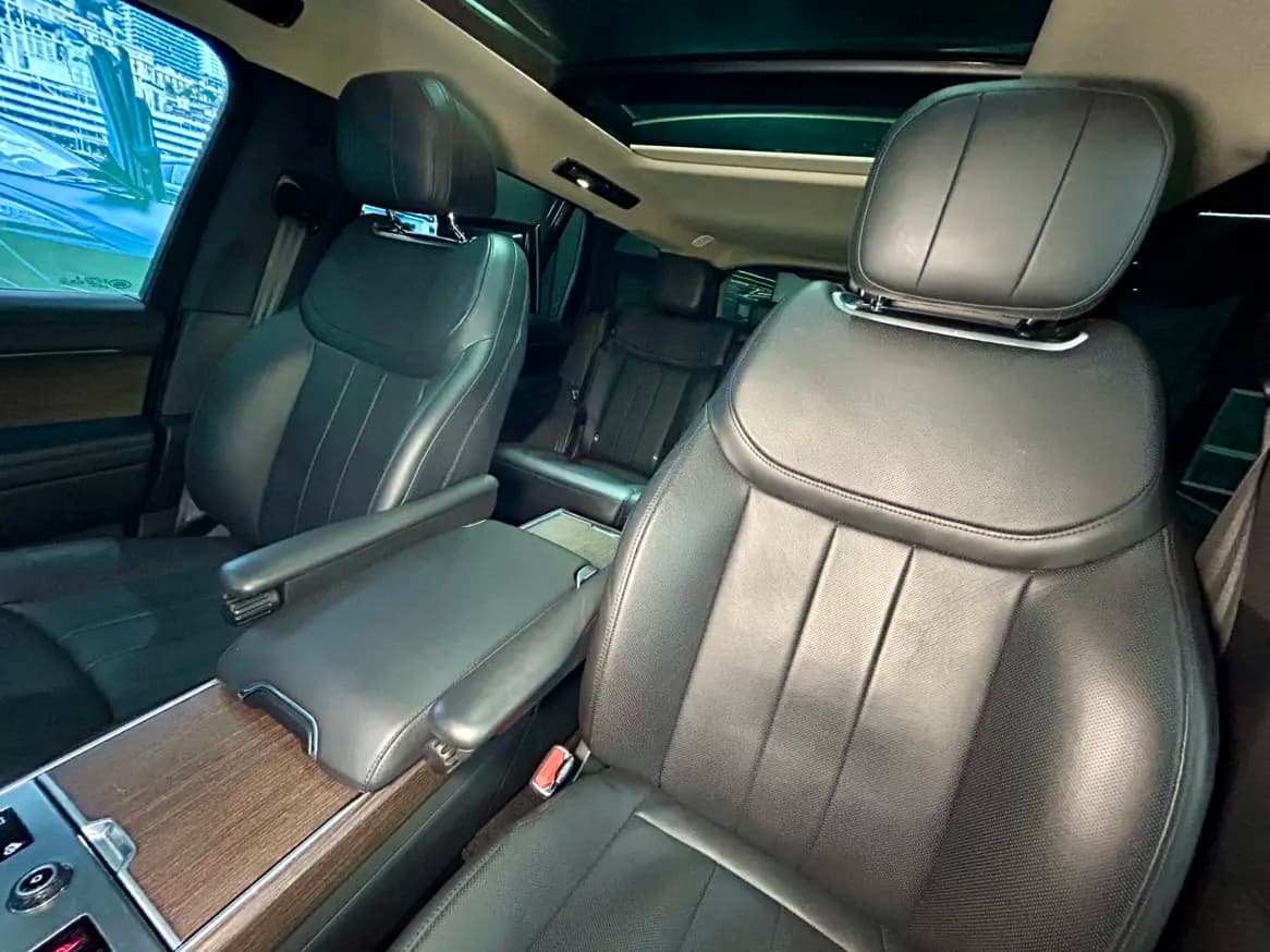 Land Rover Range rover 2022 г. 120016 км. — фото 38