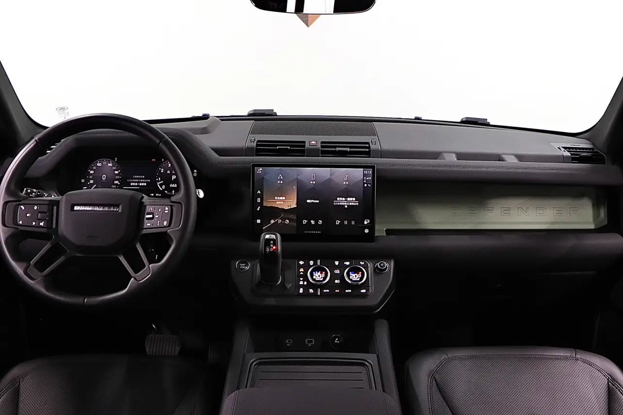 Land Rover Guard 2023 г. 56144 км. — фото 14