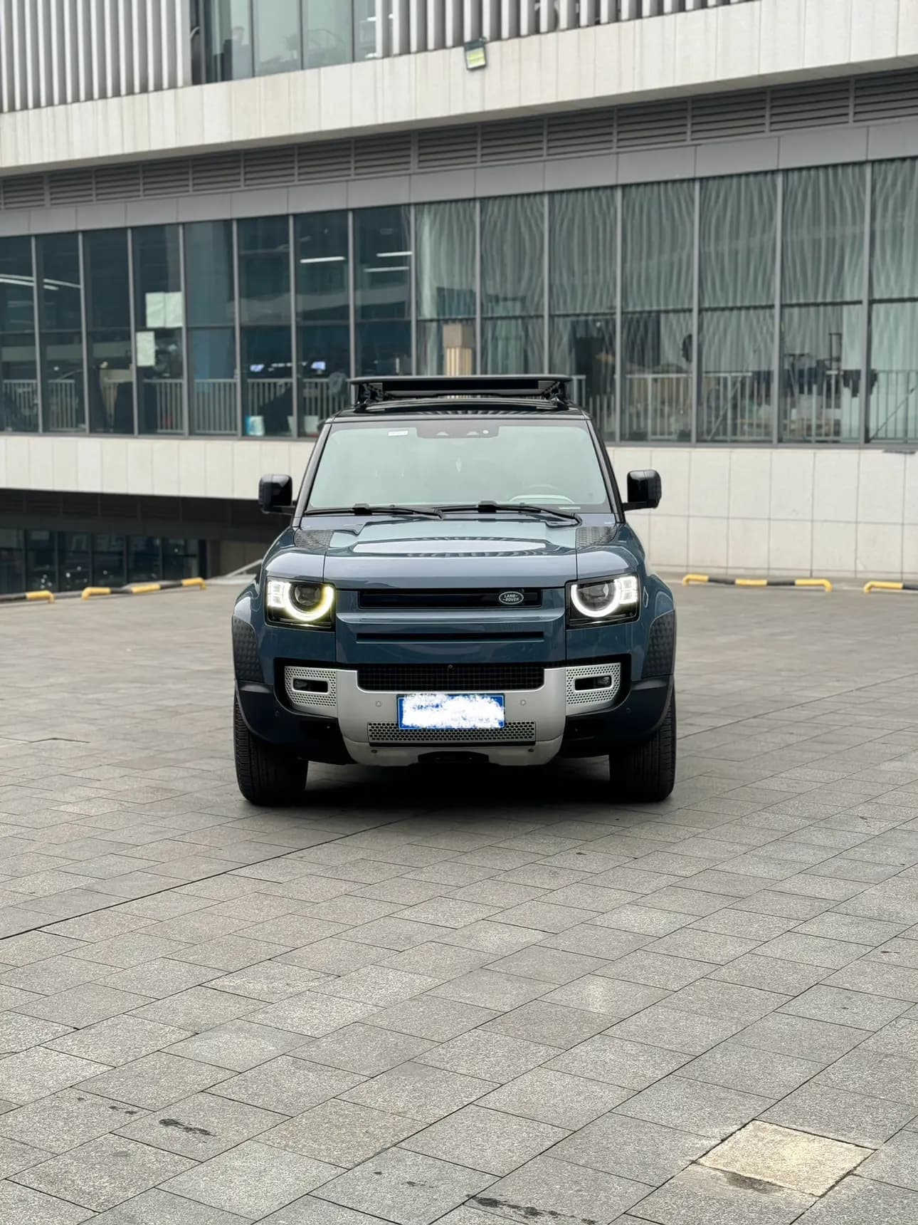Land Rover Guard 2021 г. 84018 км. — фото 2