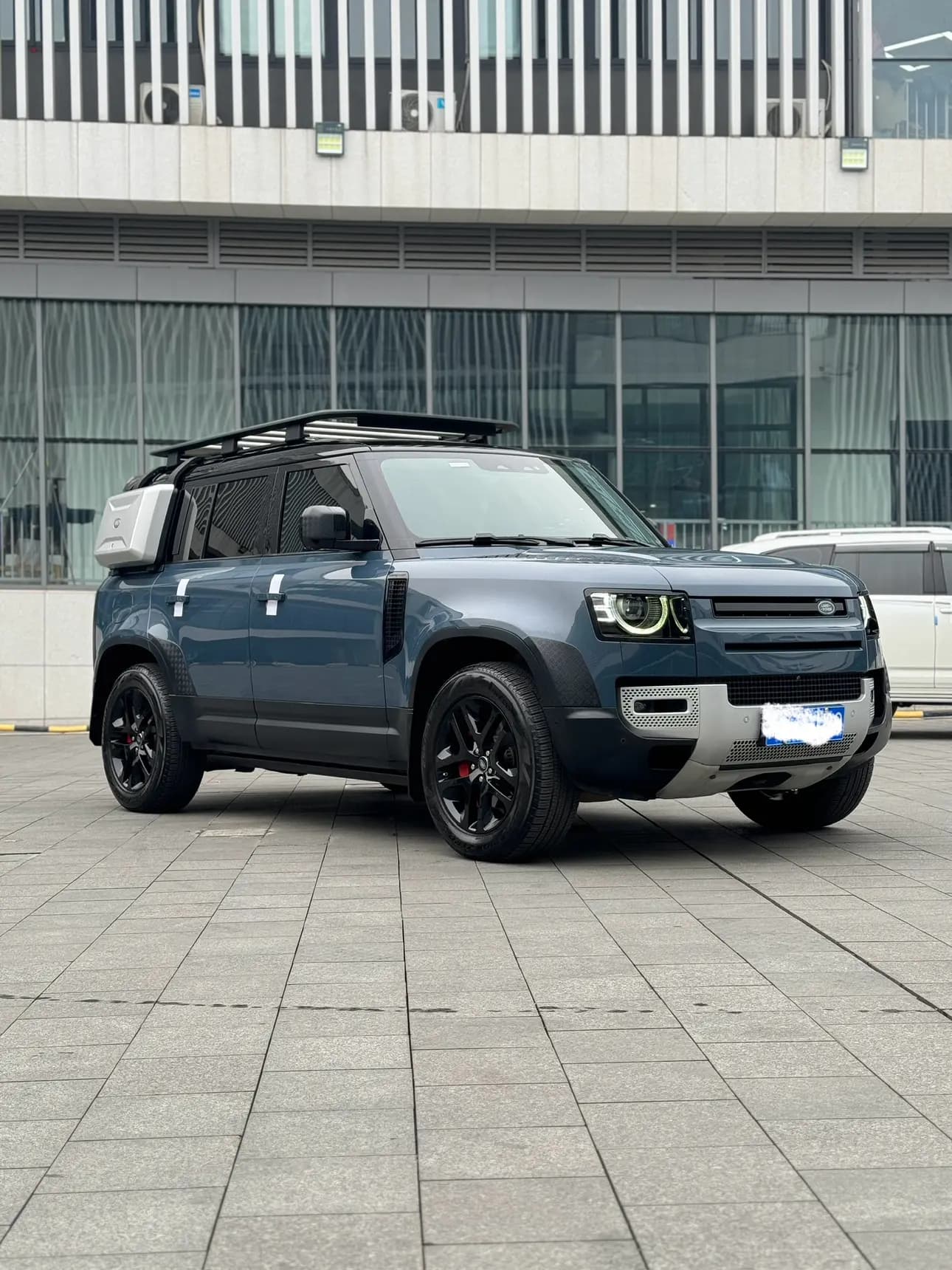 Land Rover Guard 2021 г. 84018 км. — фото 3