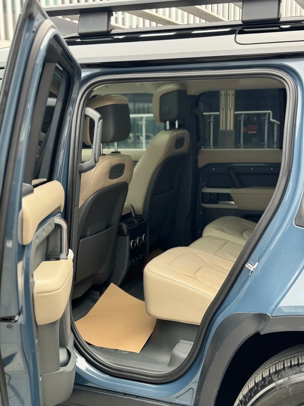 Land Rover Guard 2021 г. 84018 км. — фото 8