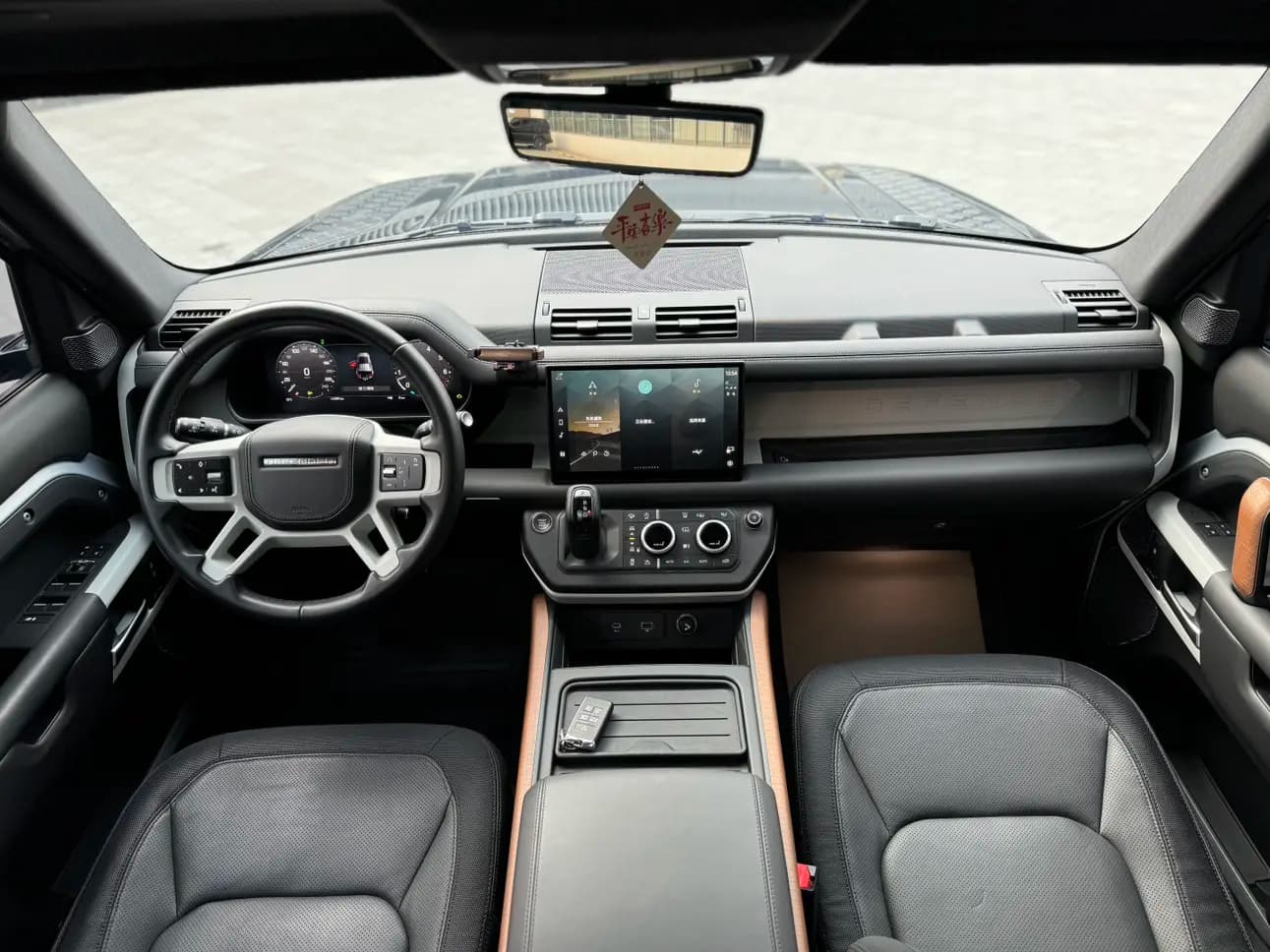 Land Rover Guard 2023 г. 40145 км. — фото 7