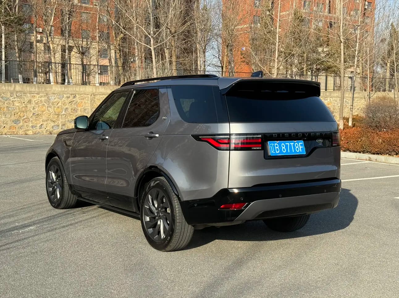 Land Rover Discovery 2023 г. 32000 км. — фото 3