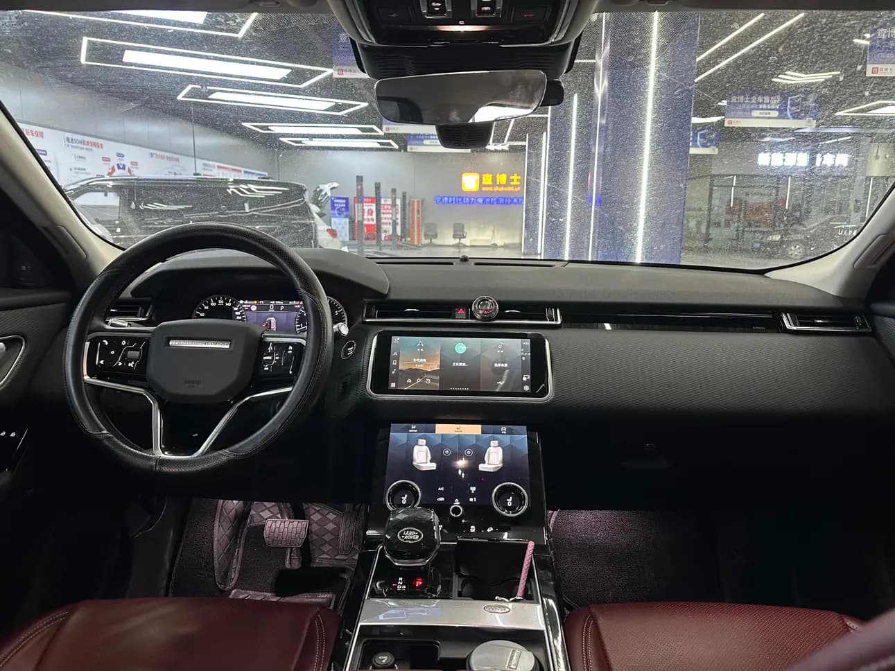 Land Rover Range Rover Velar 2023 г. 58147 км. — фото 7