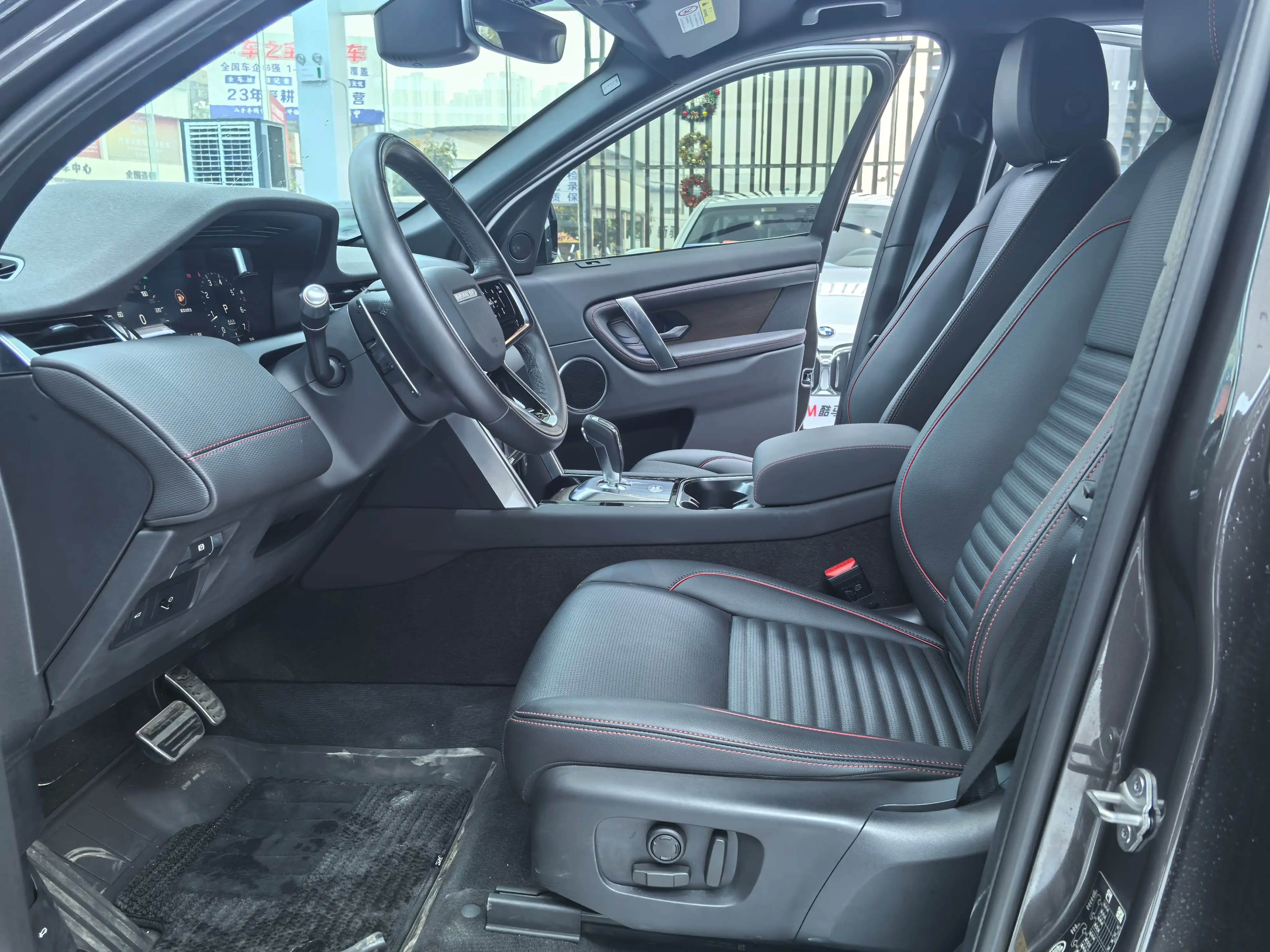 Land Rover Discover Sports 2023 г. 22000 км. — фото 11