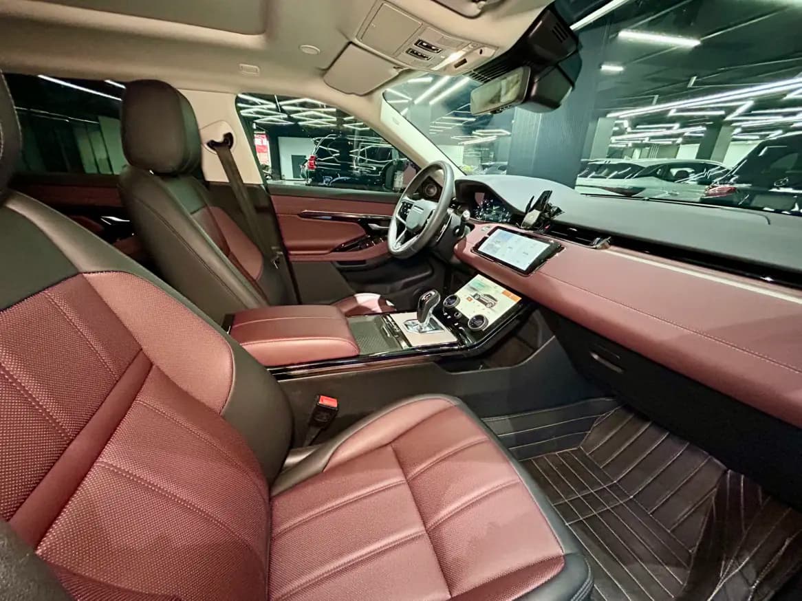 Land Rover Range Rover Evoque 2023 г. 13110 км. — фото 27