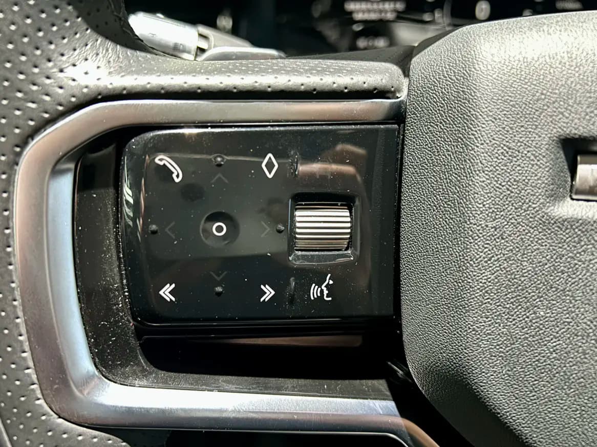 Land Rover Range Rover Evoque 2023 г. 13110 км. — фото 8