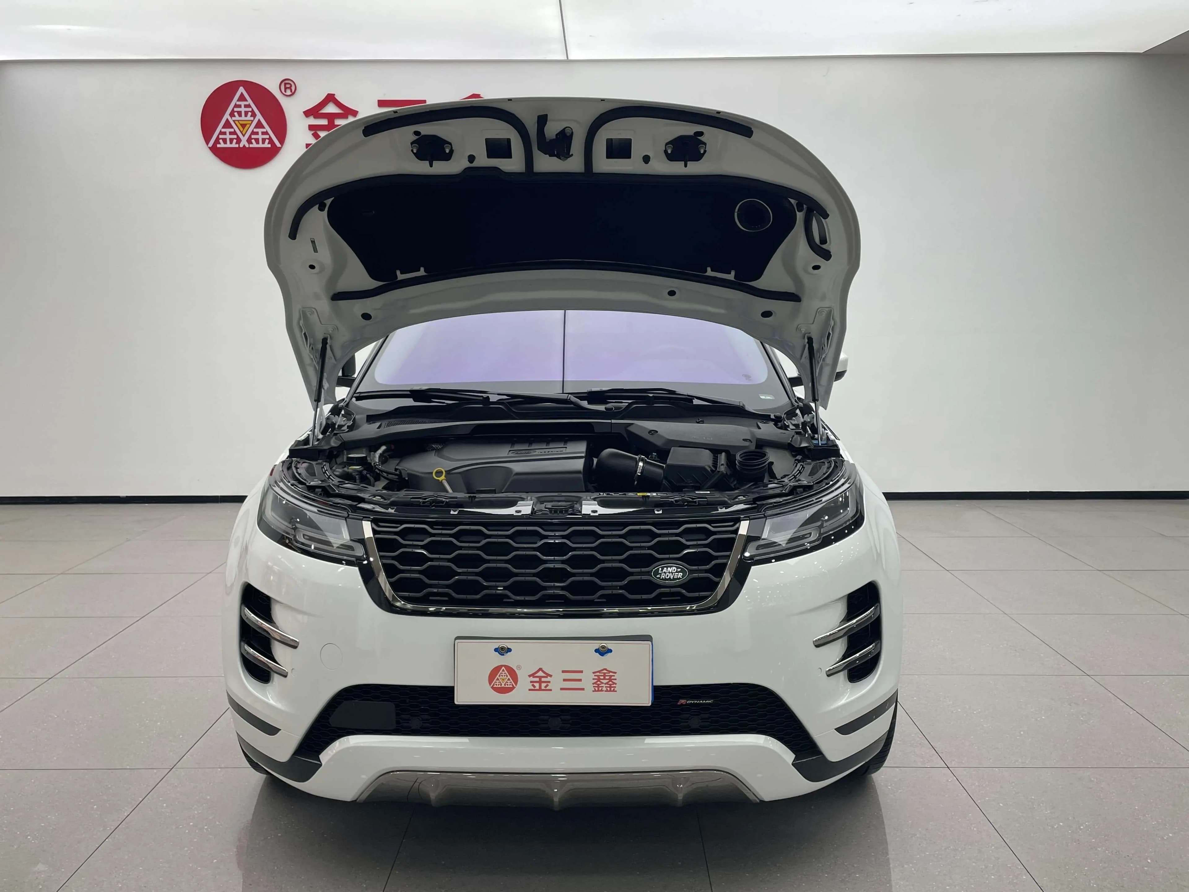 Land Rover Range Rover Evoque 2024 г. 31111 км. — фото 6