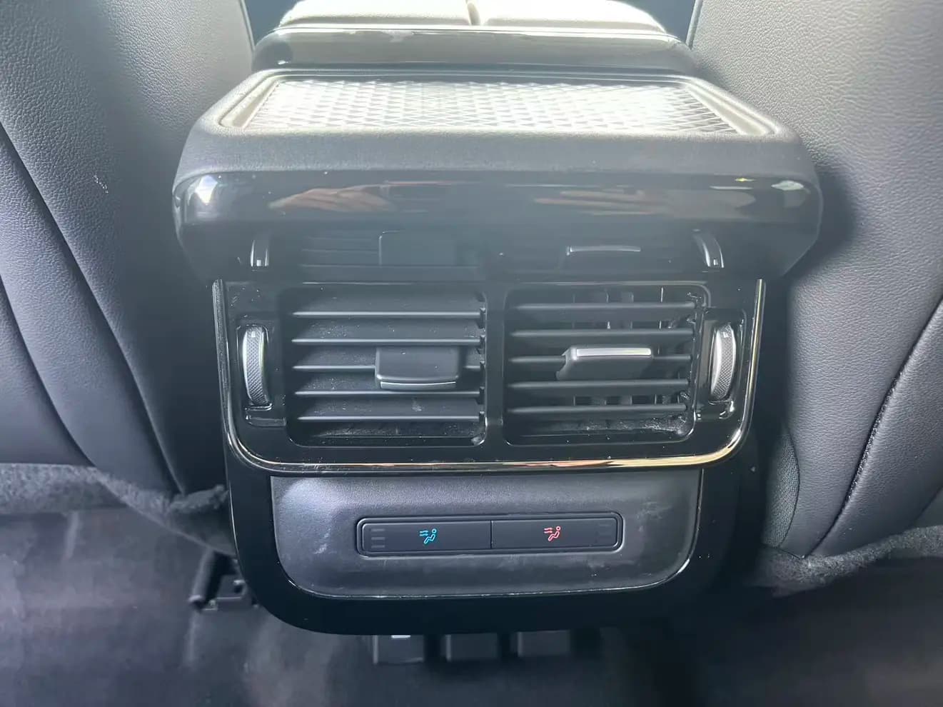 Land Rover Range Rover Evoque 2022 г. 54112 км. — фото 11