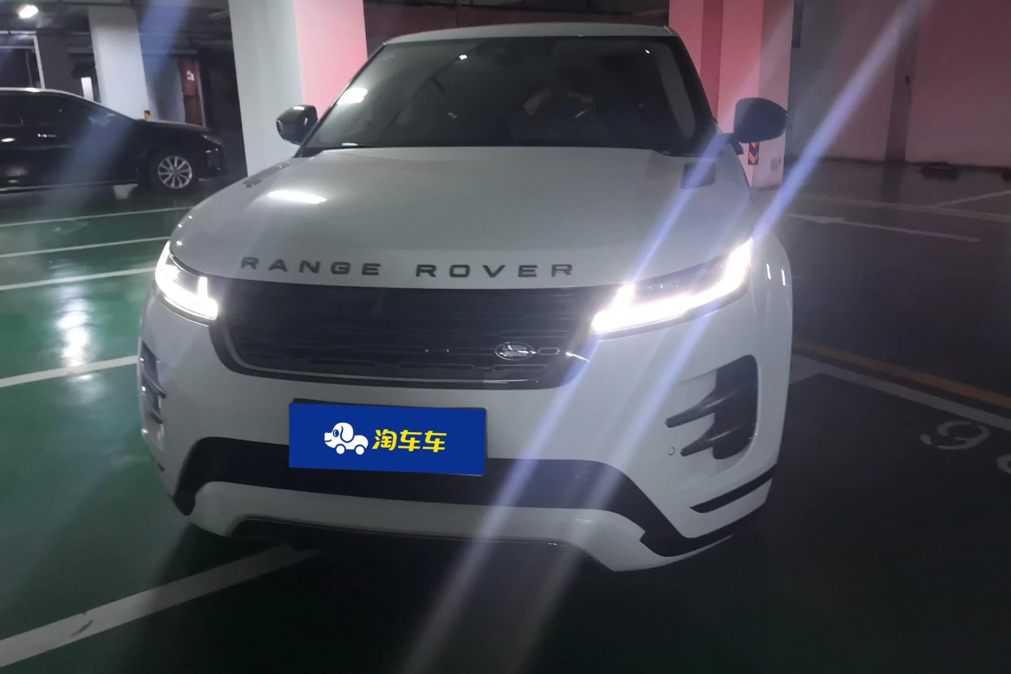 Land Rover Range Rover Evoque 2024 г. 4713 км. — фото 2