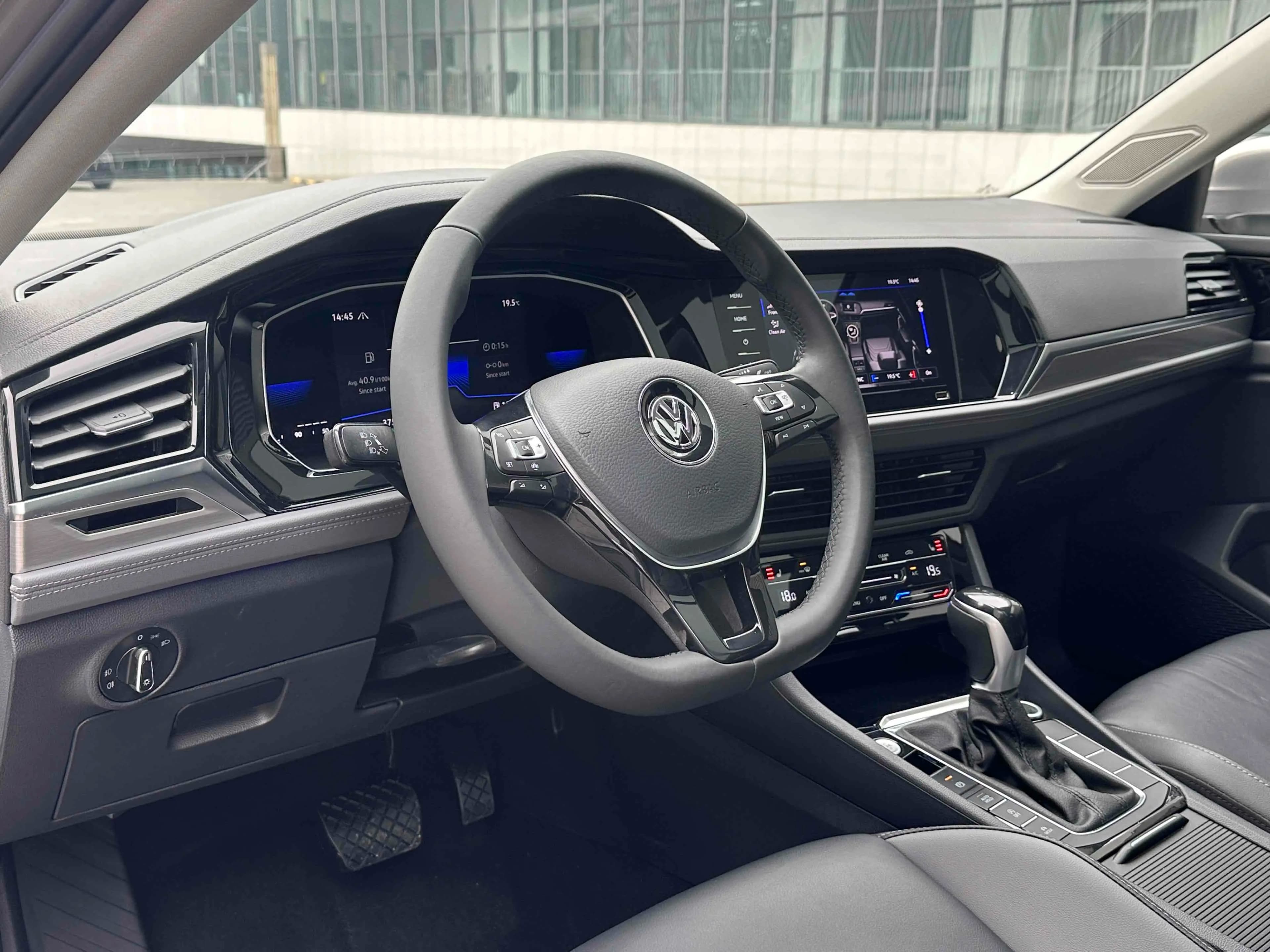 Volkswagen Sagitar 2022 г. 37080 км. — фото 12