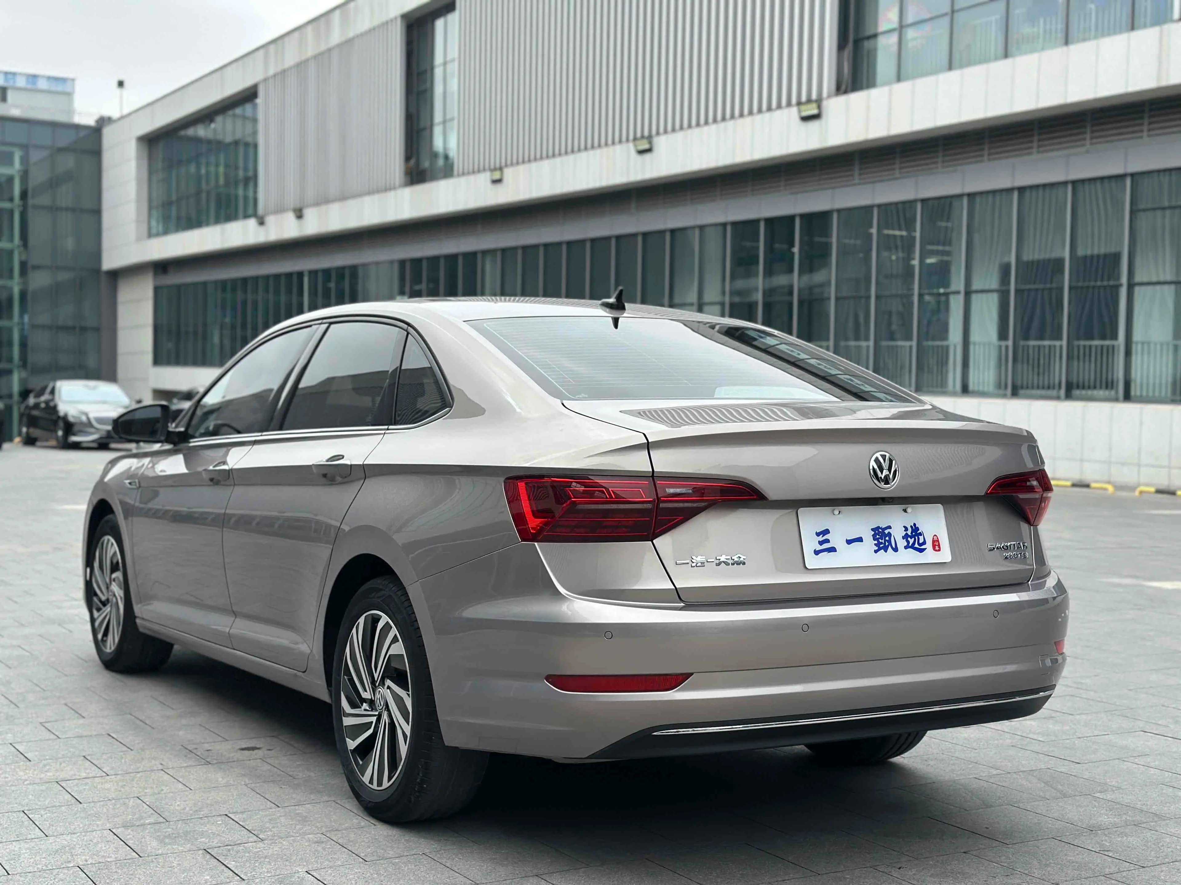 Volkswagen Sagitar 2022 г. 37080 км. — фото 4