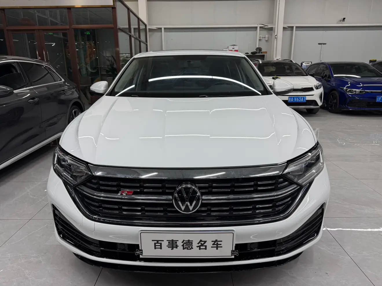 Volkswagen Sagitar 2022 г. 33000 км. — фото 2