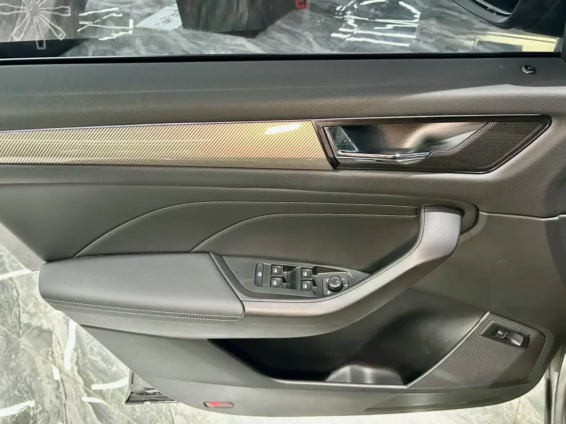 Skoda Kodiaq 2023 г. 33103 км. — фото 17