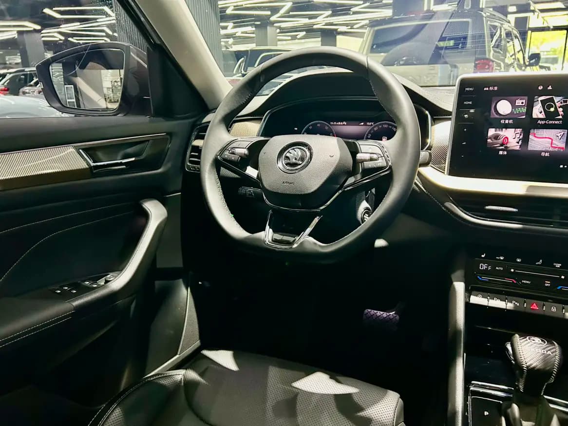 Skoda Kodiaq 2023 г. 33103 км. — фото 23