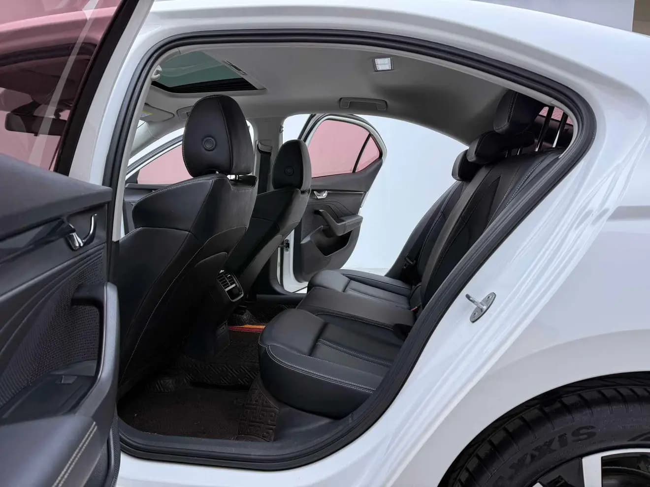 Skoda Octavia 2021 г. 42075 км. — фото 14