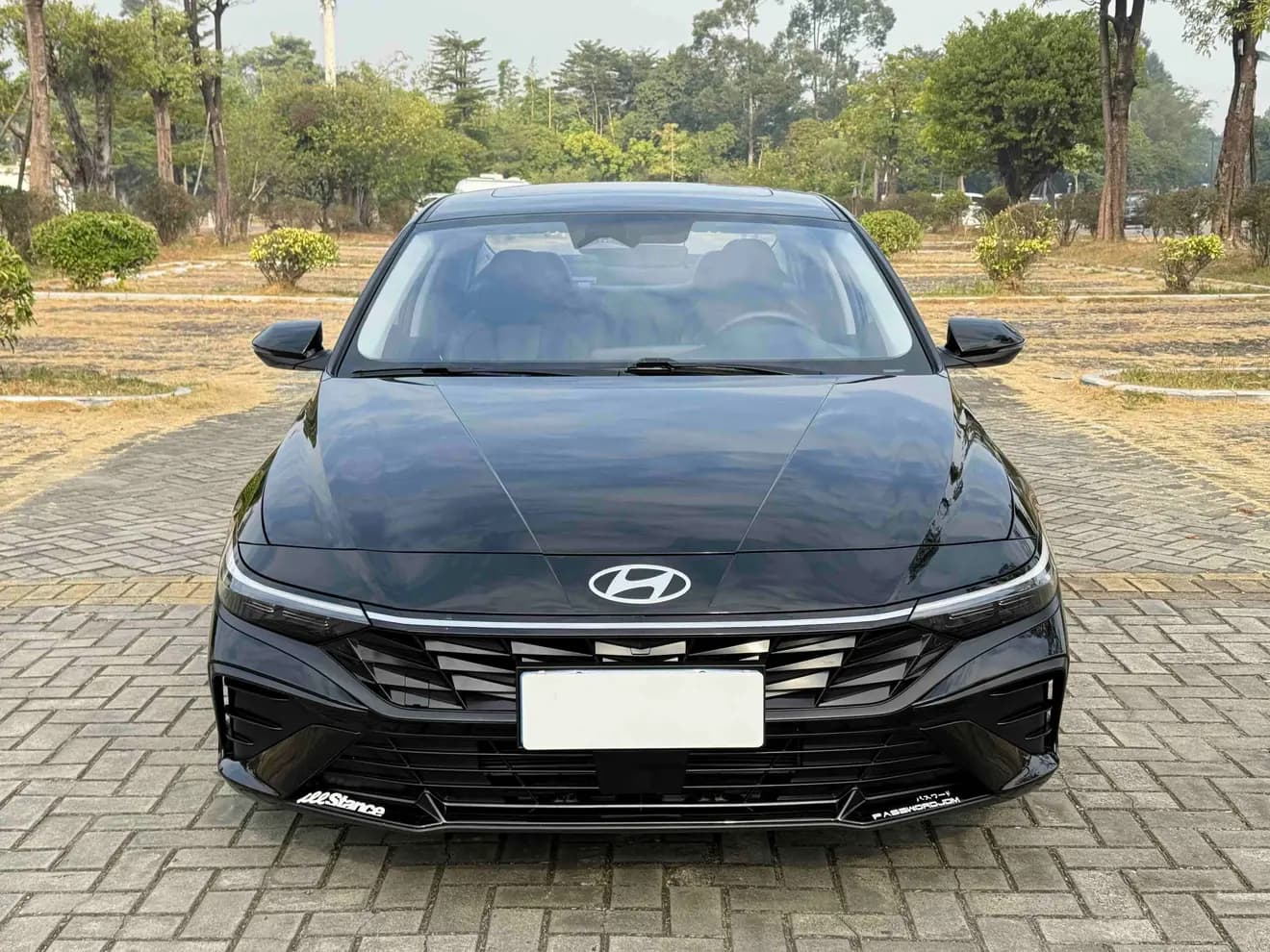 Hyundai Elantra 2023 г. 25062 км. — фото 2