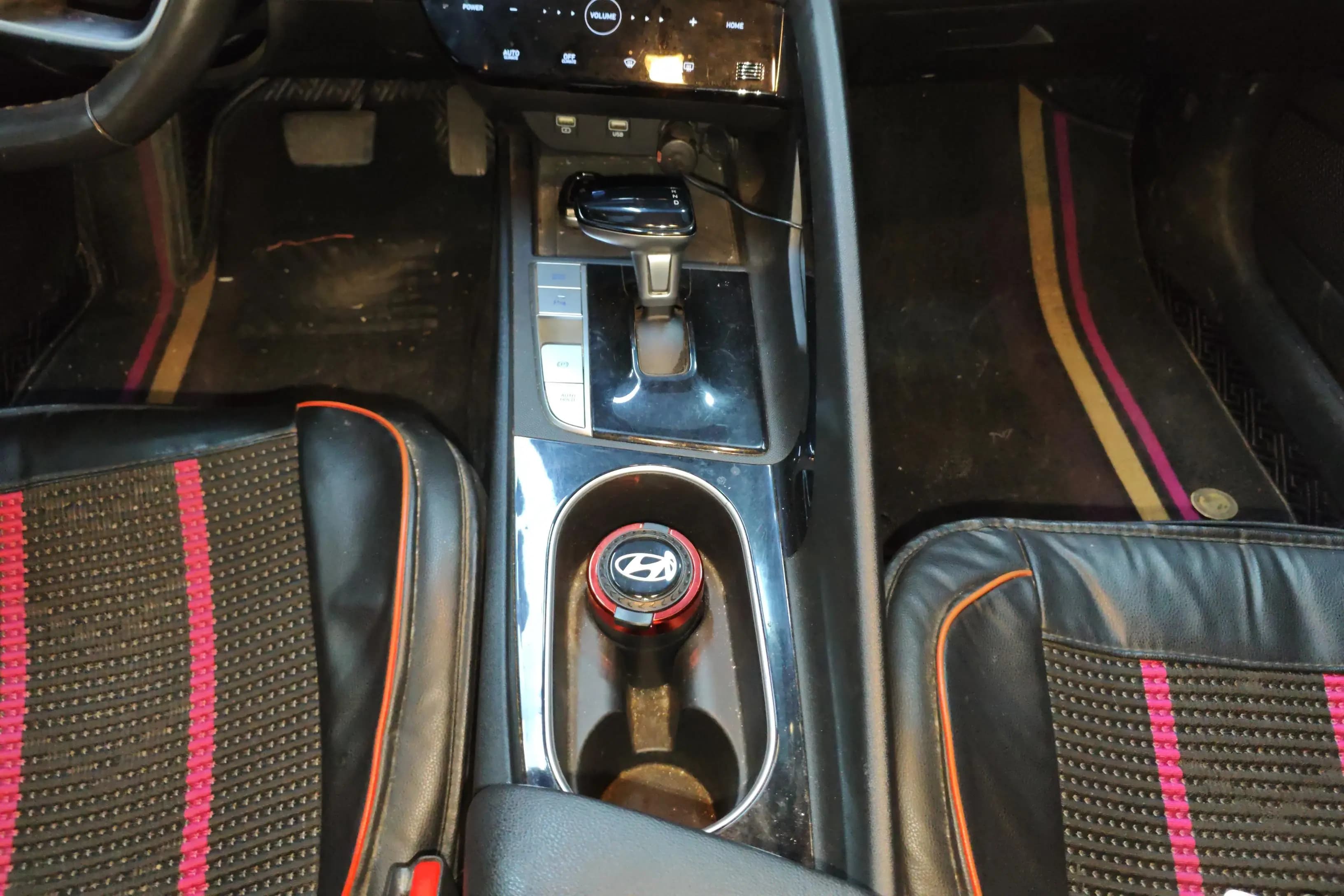 Hyundai Elantra 2021 г. 57764 км. — фото 13
