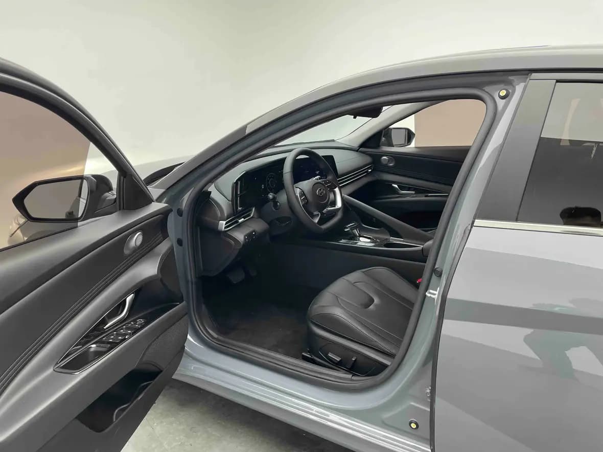 Hyundai Elantra 2022 г. 29065 км. — фото 13