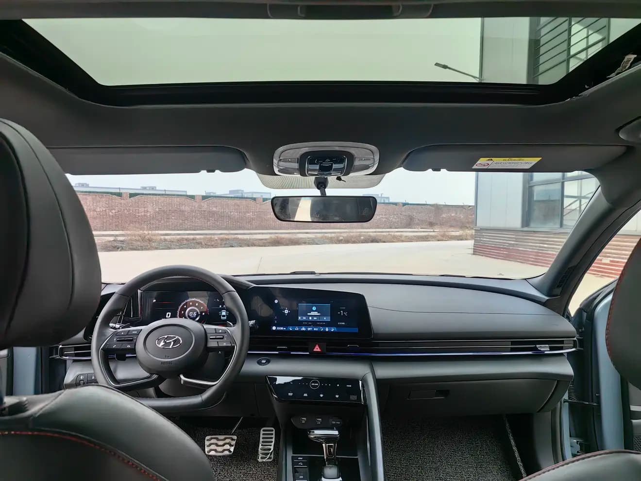 Hyundai Elantra 2022 г. 37066 км. — фото 12