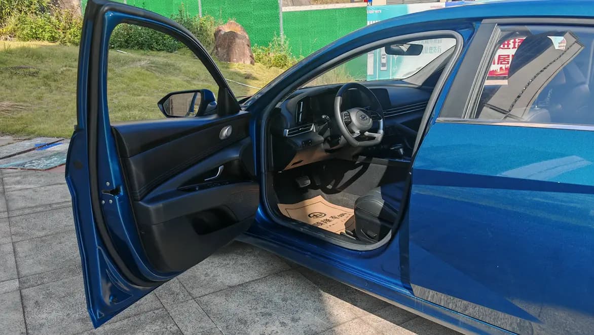 Hyundai Elantra 2022 г. 47031 км. — фото 7