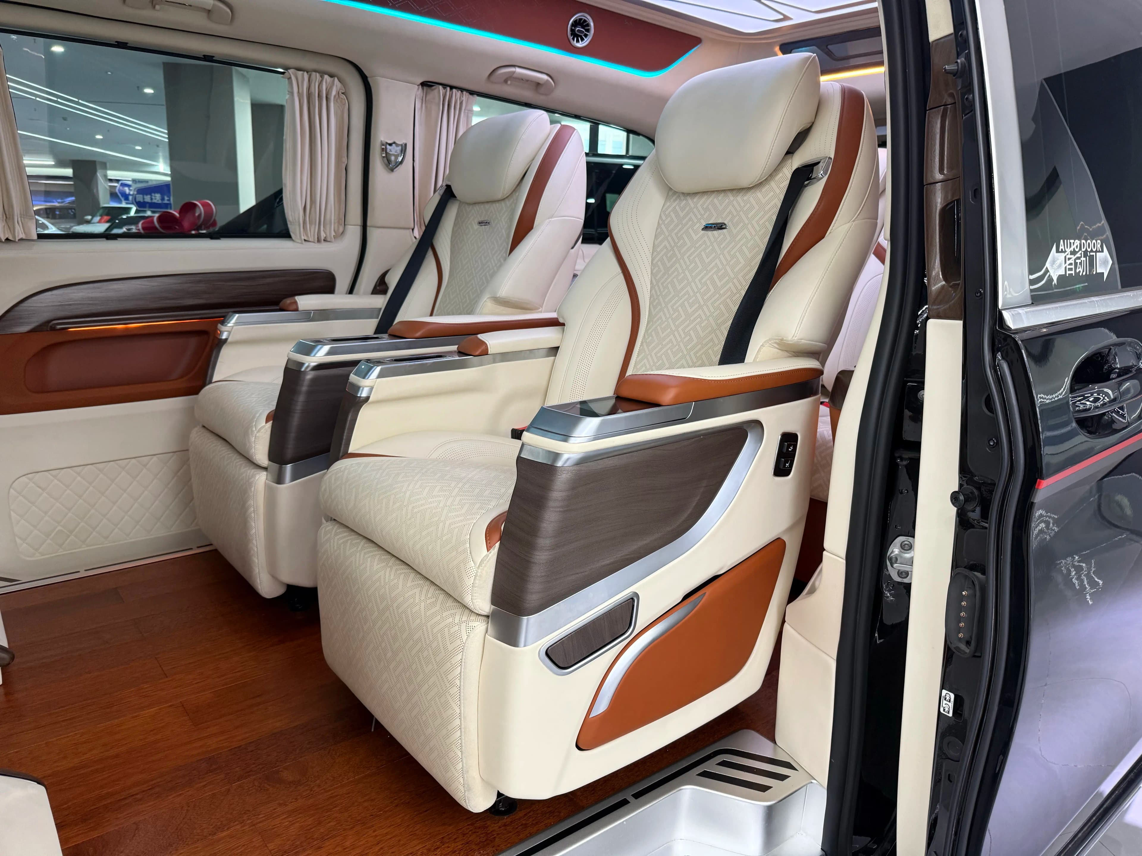 Mercedes-Benz Vito 2023 г. 30048 км. — фото 19