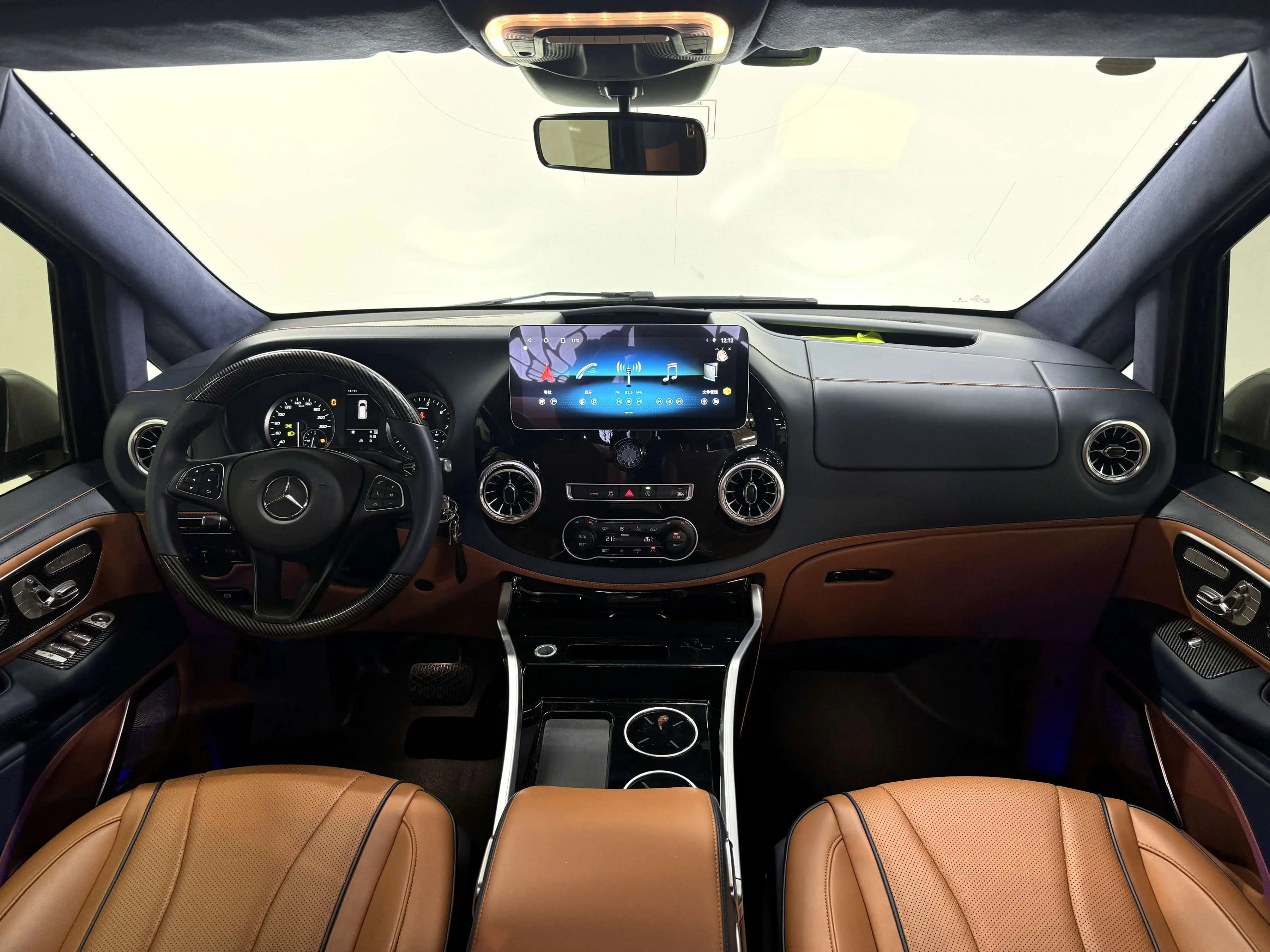 Mercedes-Benz Vito 2024 г. 49749 км. — фото 10