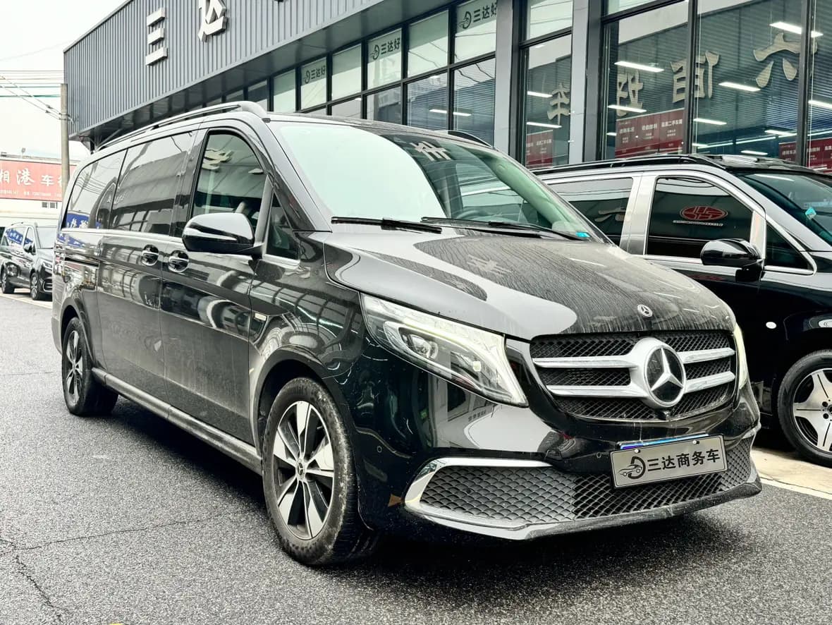 Mercedes-Benz Mercedes Benz V Class 2021 г. 84067 км. — фото 3