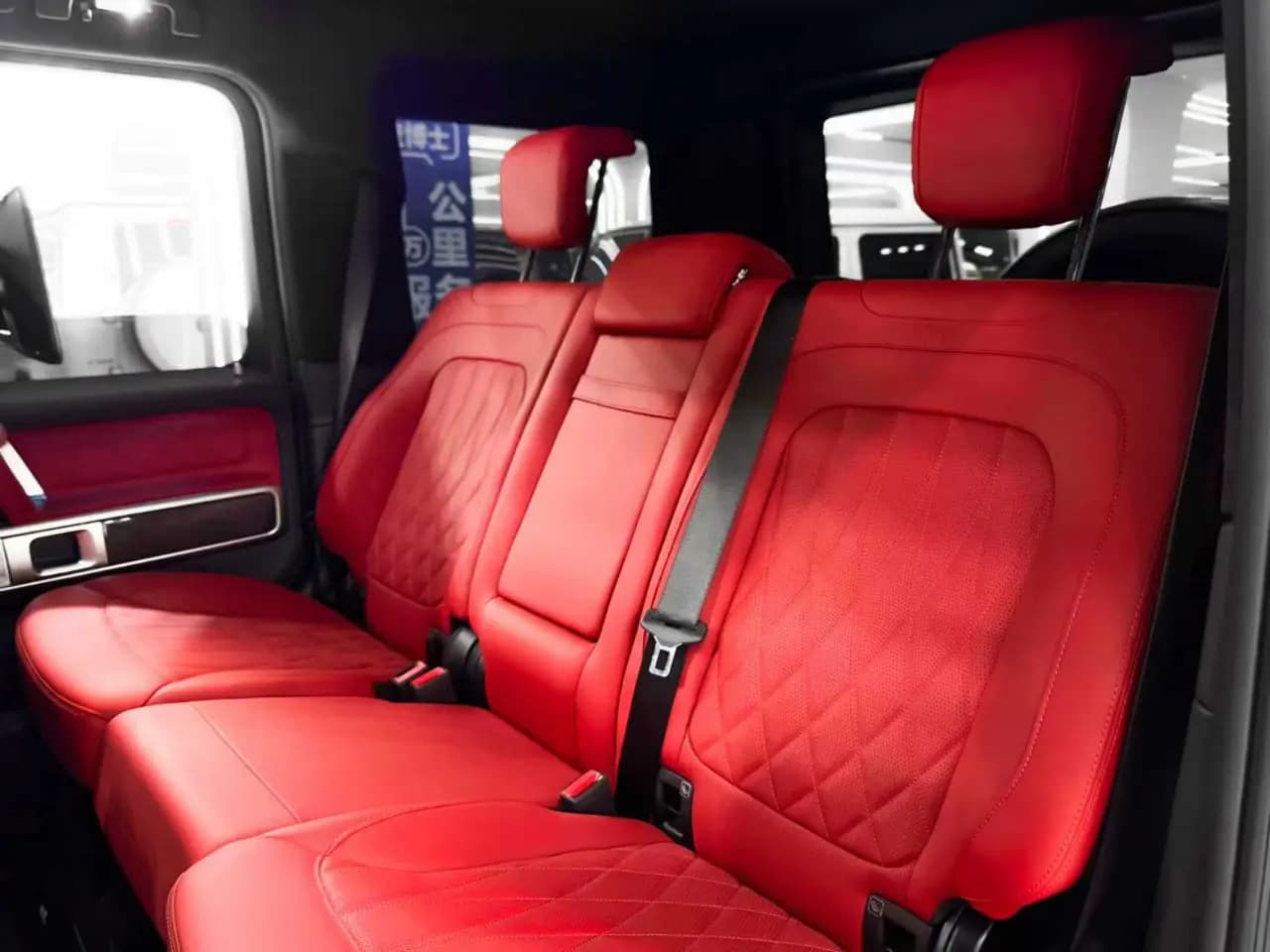 Mercedes-Benz G-Class AMG 2025 г. 7007 км. — фото 11