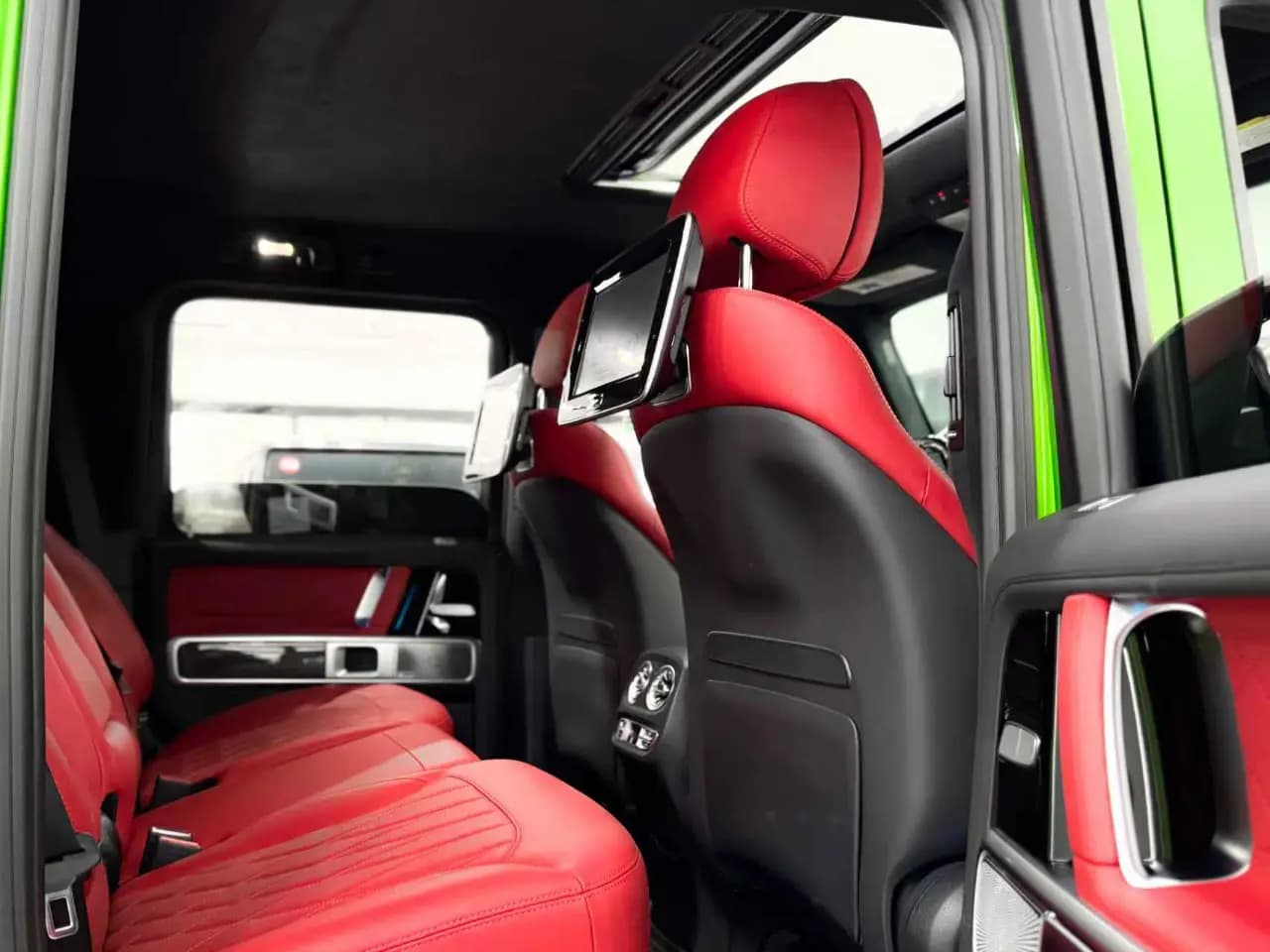 Mercedes-Benz G-Class AMG 2025 г. 7007 км. — фото 10