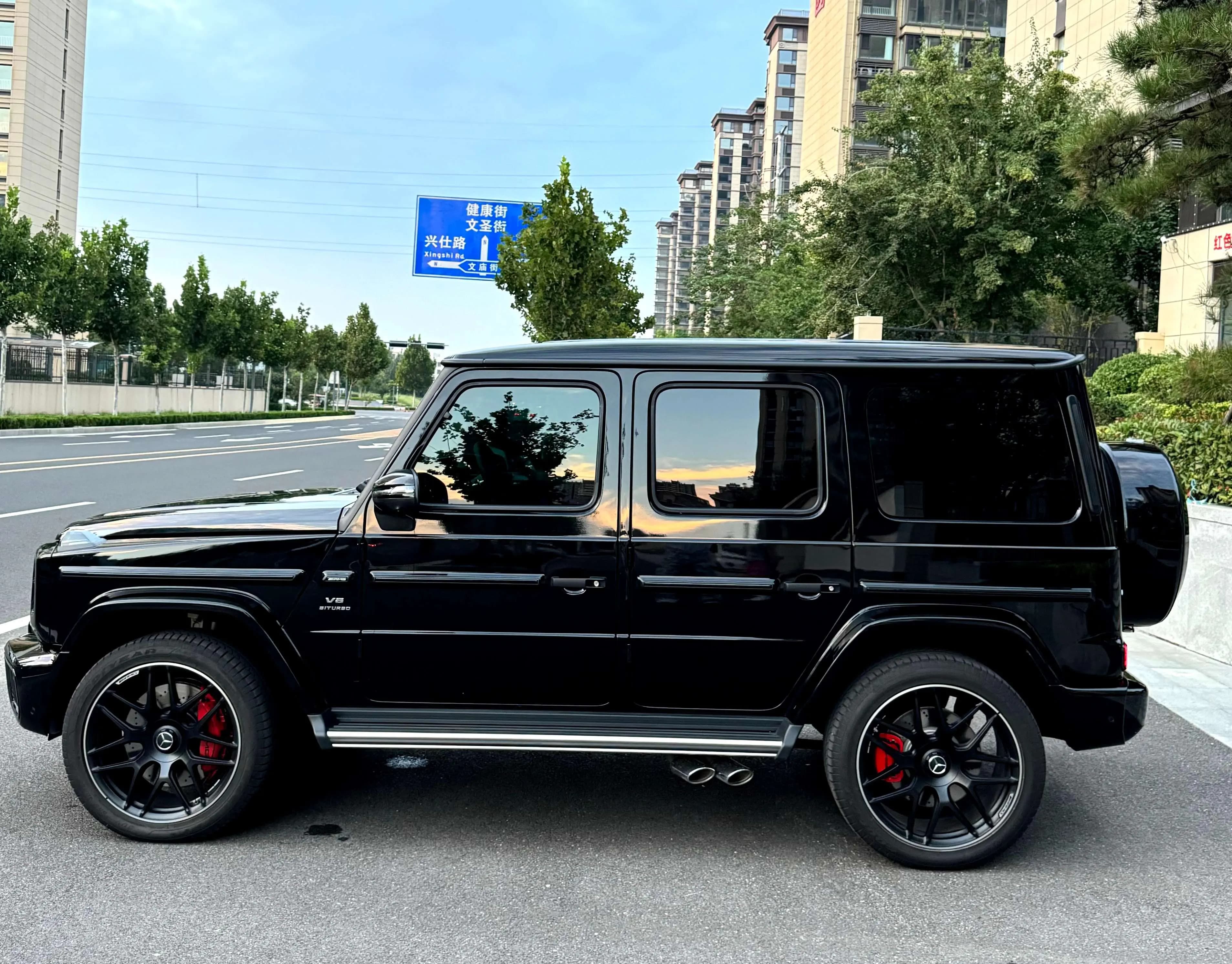 Mercedes-Benz G-Class AMG 2025 г. 6118 км. — фото 3