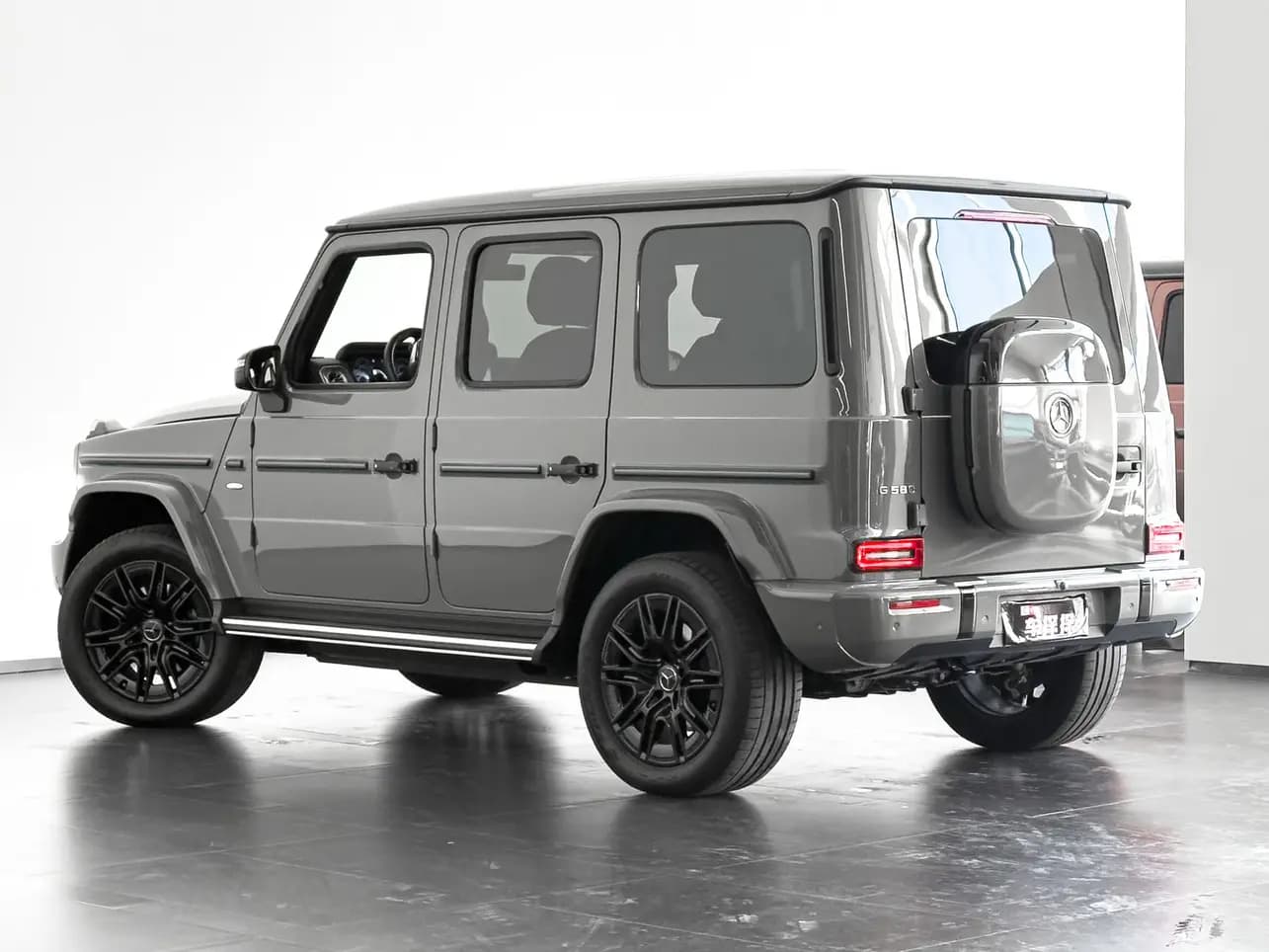 Mercedes-Benz G-Class 2025 г. 10059 км. — фото 4
