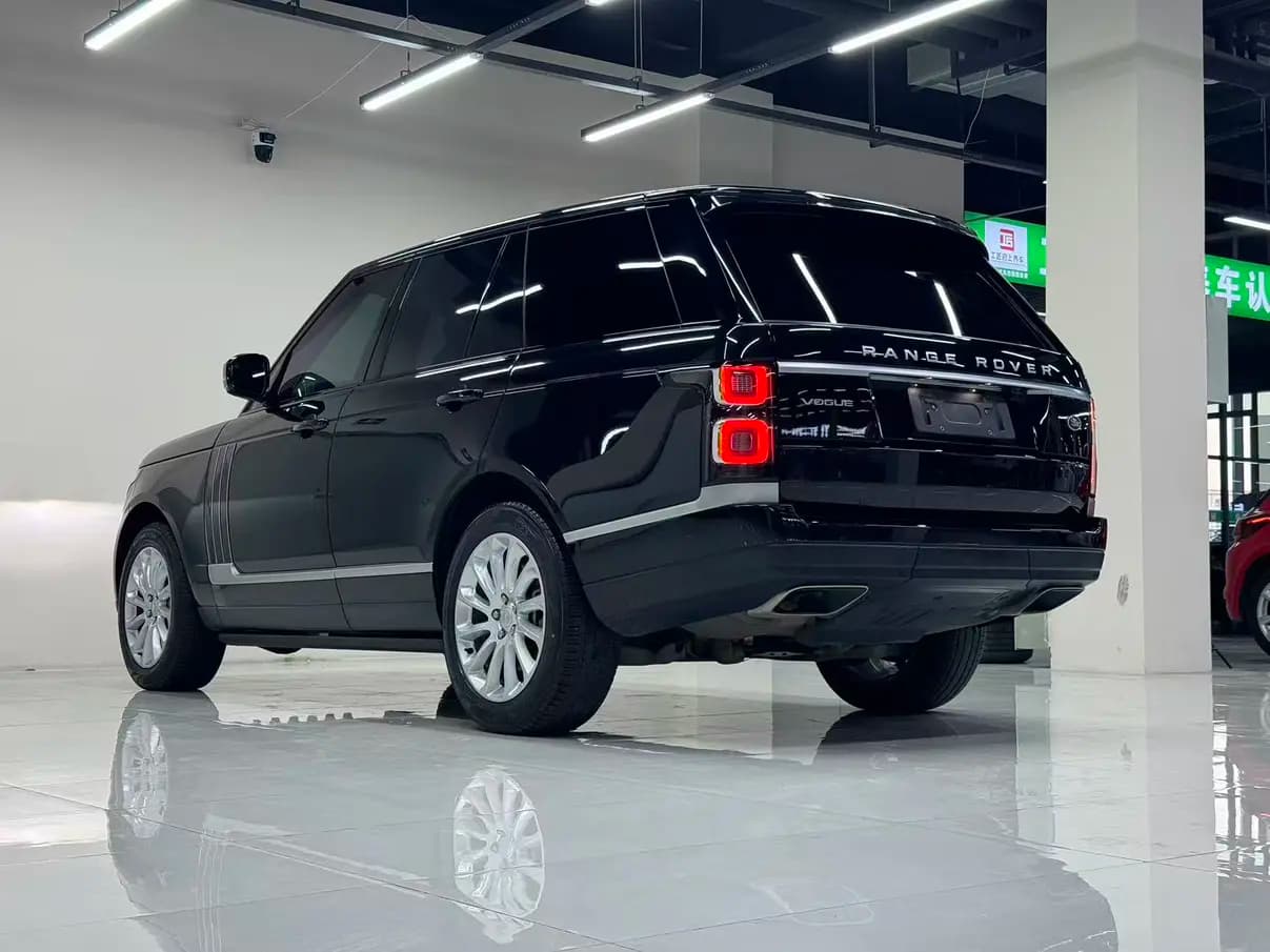 Land Rover Range rover 2021 г. 73014 км. — фото 9
