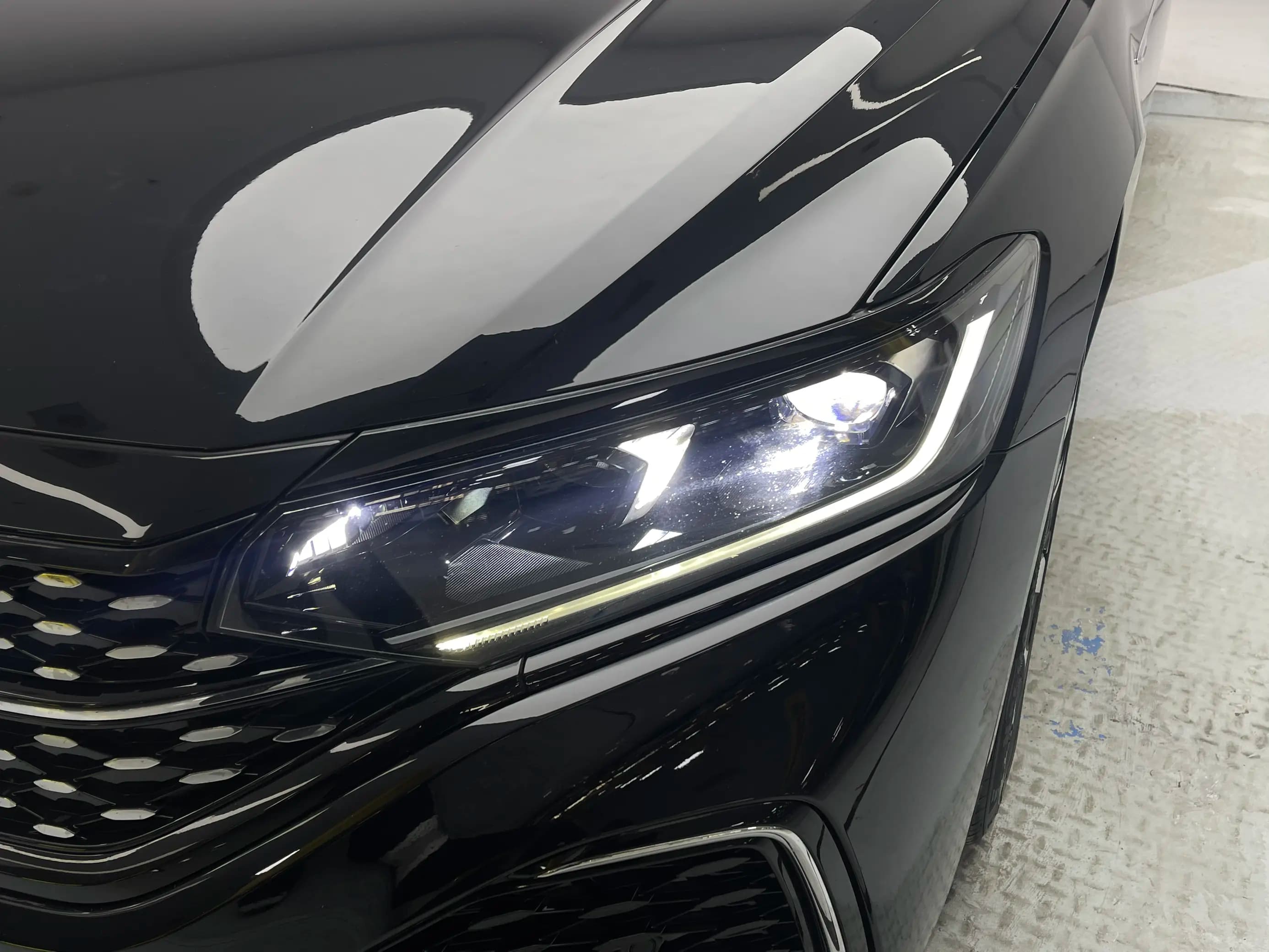 Volkswagen Passat 2022 г. 68234 км. — фото 12